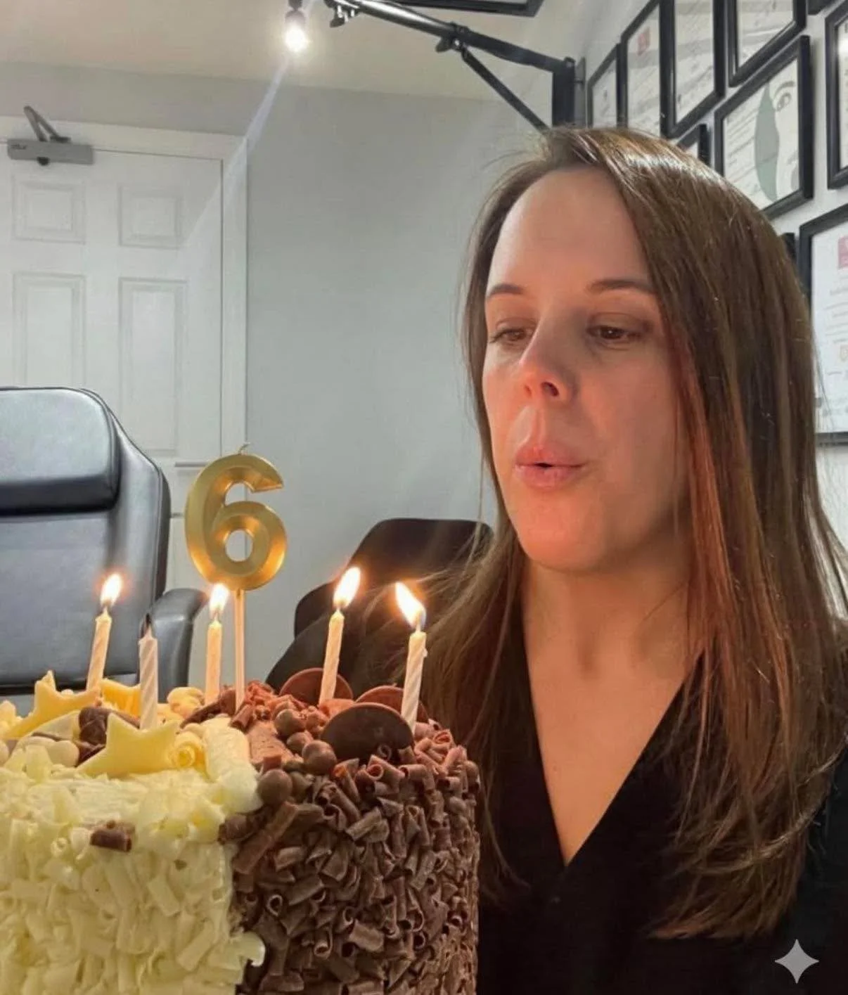 🎉✨ Celebrating 6 Years of Gemini Aesthetics! ✨🎉
Today marks 6 incredible years since Gemini Aesthetics was born — and what a journey it’s been! From a small vision to a trusted clinic built on care, expertise, and confidence 💉💫
A hu