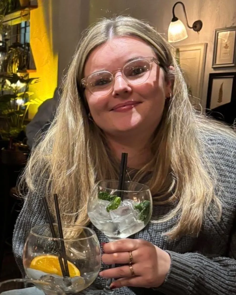 Introducing Andrea 🤍

I&rsquo;m really pleased to share that Andrea will now be helping me with bookings and messages.

With so many new patients joining us (which I&rsquo;m incredibly grateful for 🥹), alongside the increase in messages regarding a