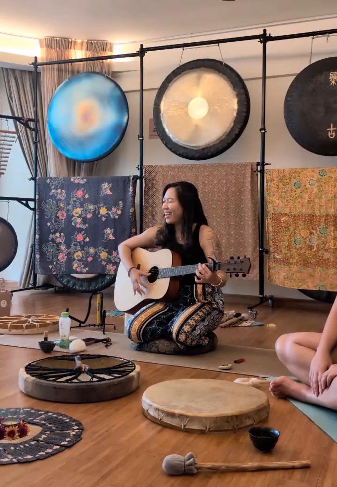 Mantra Singing Circle - Mantras to Embrace Flow and Let Go