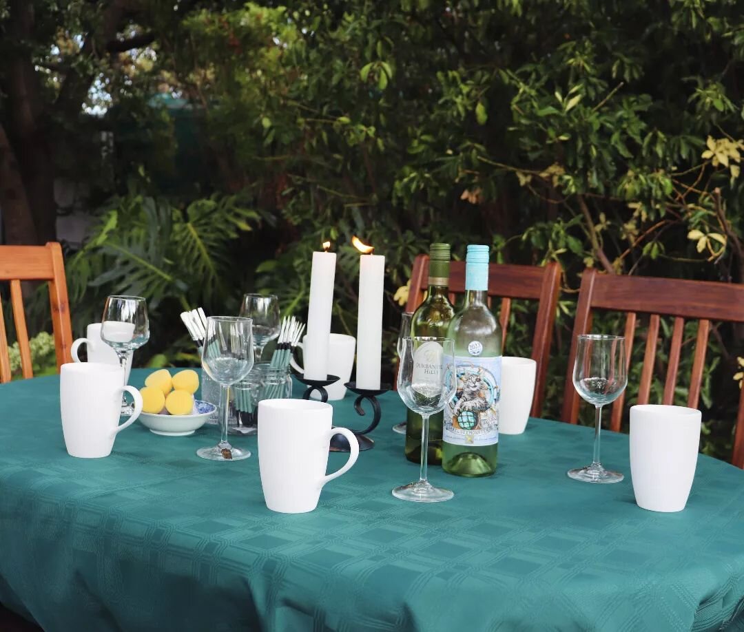Pottery painting garden setup 🌿🎨

We offer pottery painting activities for any event - bridal showers, birthdays, team buildings and more.

If you have any questions, please comment down below or send us a message/email 😊

#potterypainting #bridal