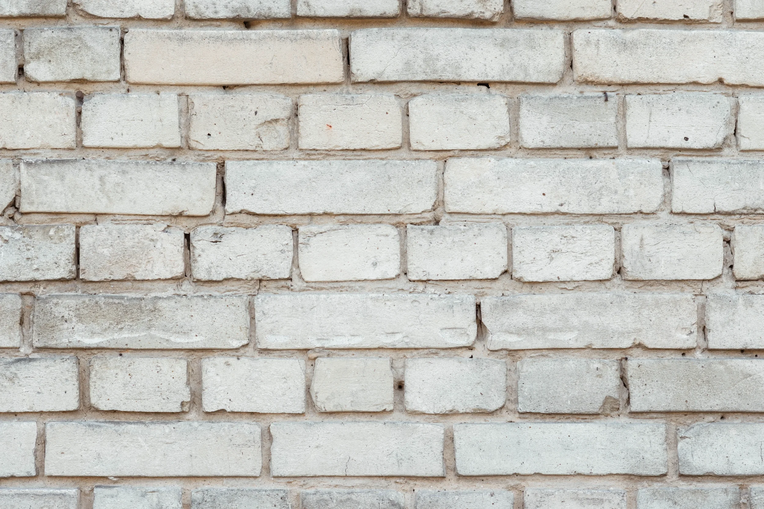 What Is Whitewashed Brick, and Is It Right for Your Home?
