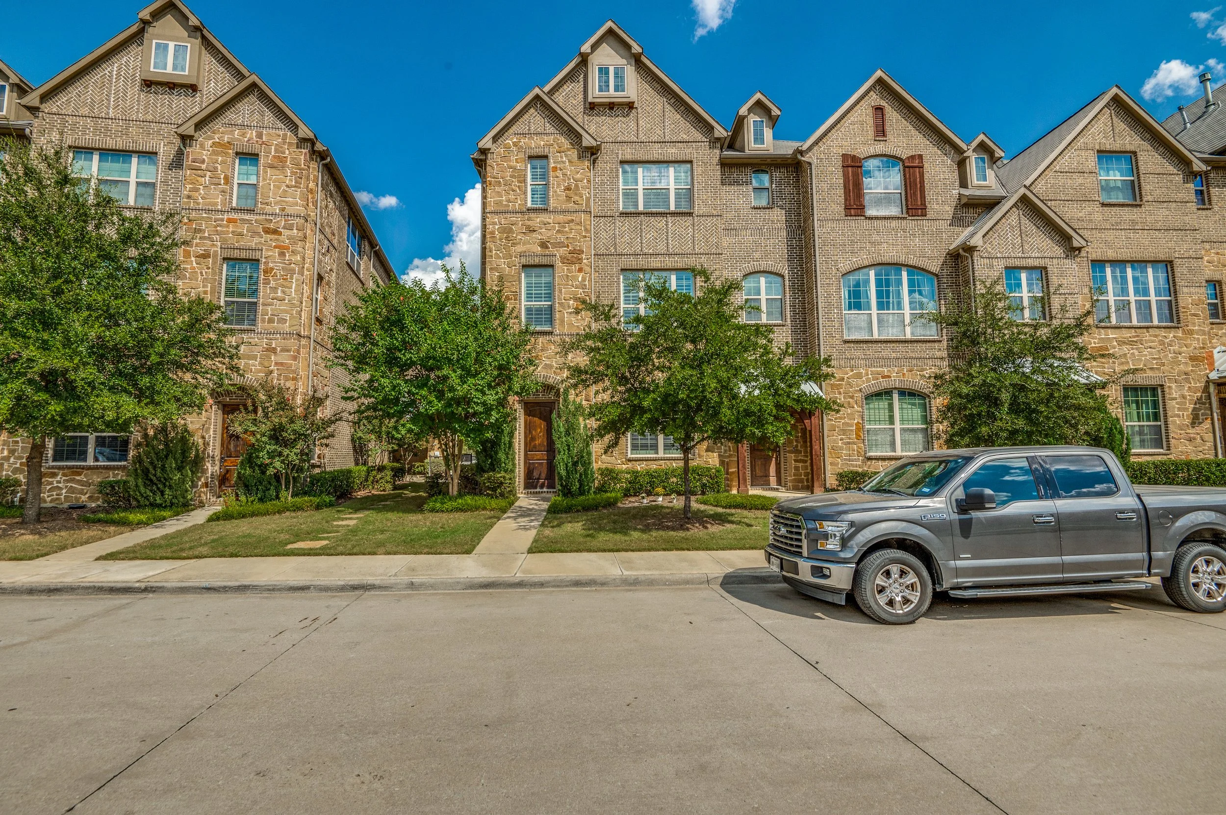 6446-riviera-dr-irving-tx-75039-High-Res-32.jpg