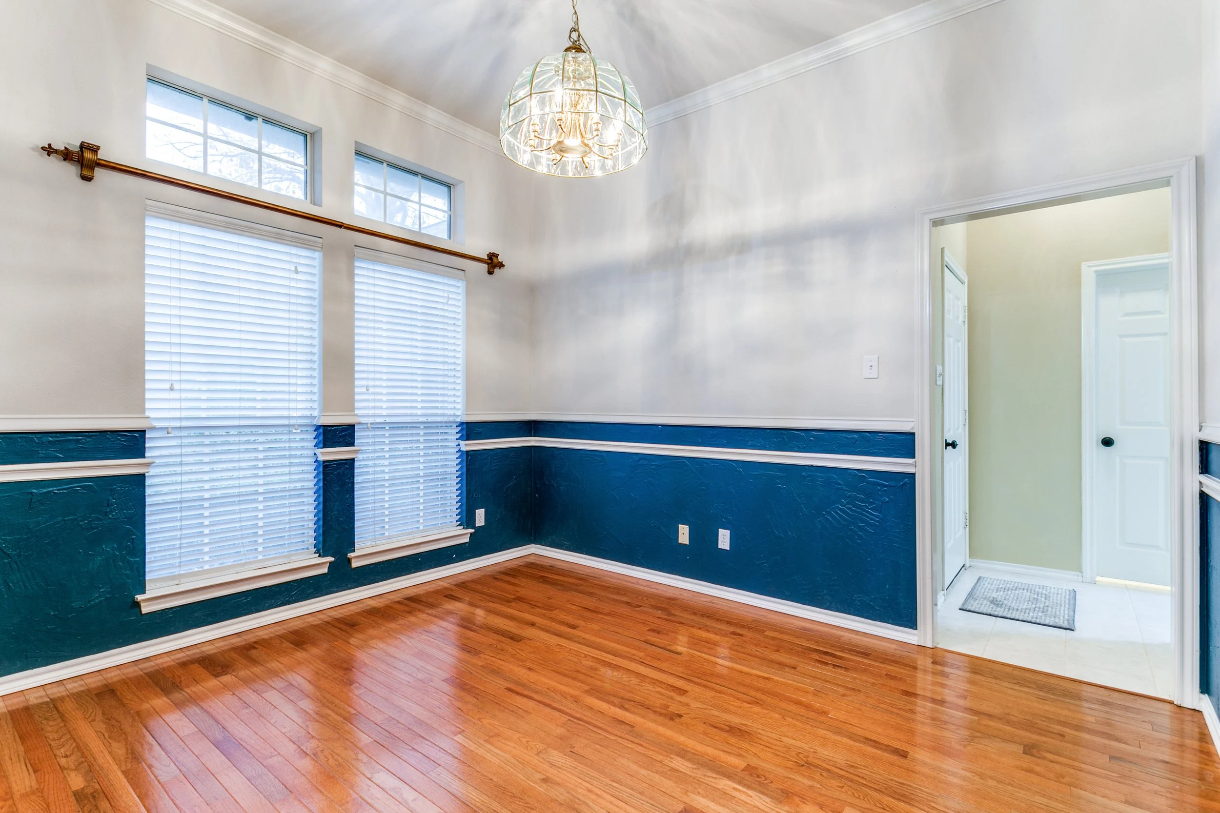7844-hidden-oaks-dr-north-richland-hills-tx-76182-High-Res-3.jpg