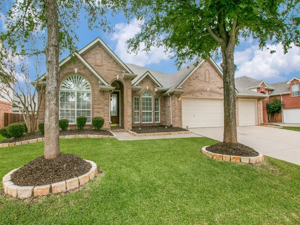 2812-meadow-wood-dr-flower-mound-tx-75022-MLS-2.jpg