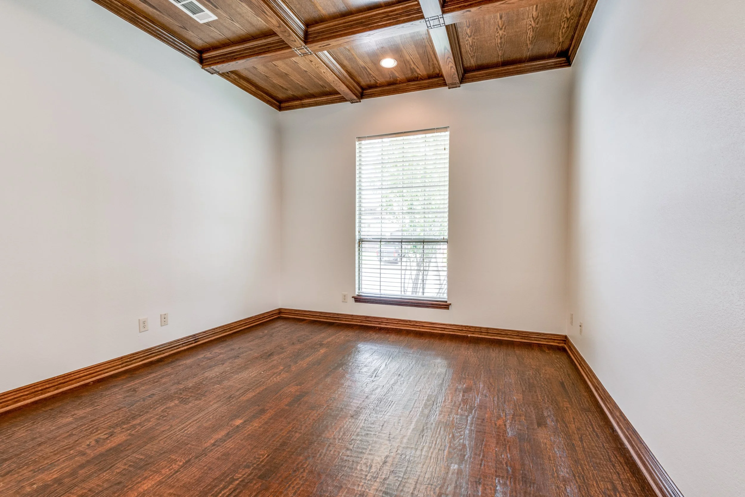 4032-e-hill-dr-irving-tx-75038-High-Res-5.jpg