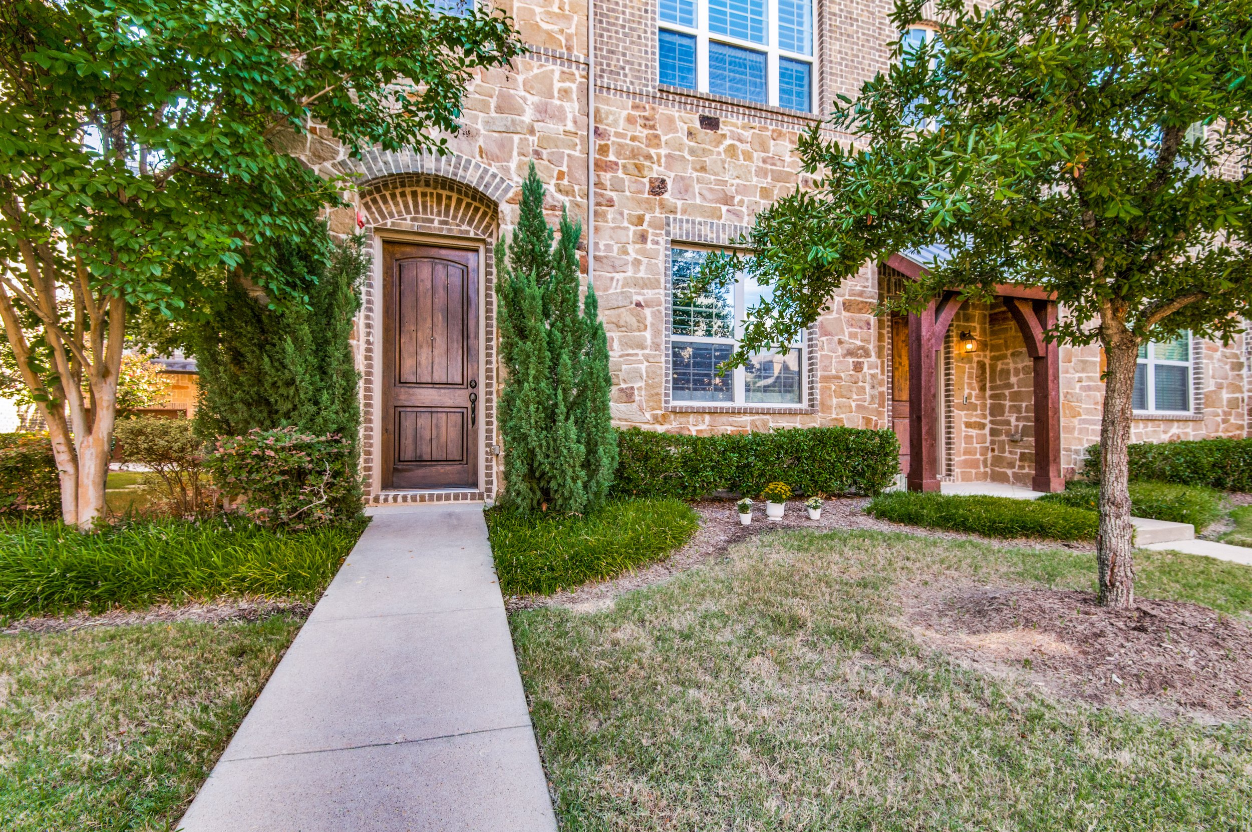 6446-riviera-dr-irving-tx-75039-High-Res-2.jpg