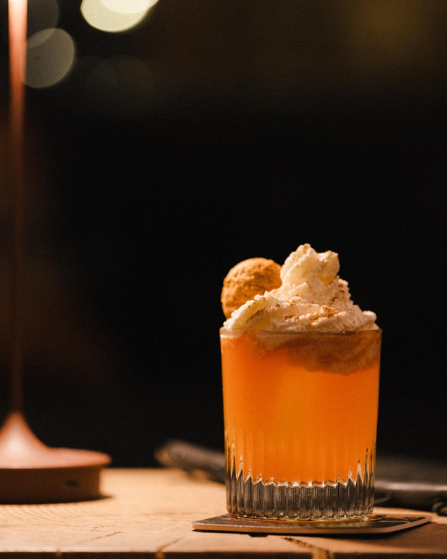 carrots &amp; cookies 🍪 

brown butter rum, orange ginger honey, carrot, whipped cream cheese

doors open 4p + vinyl night 10p