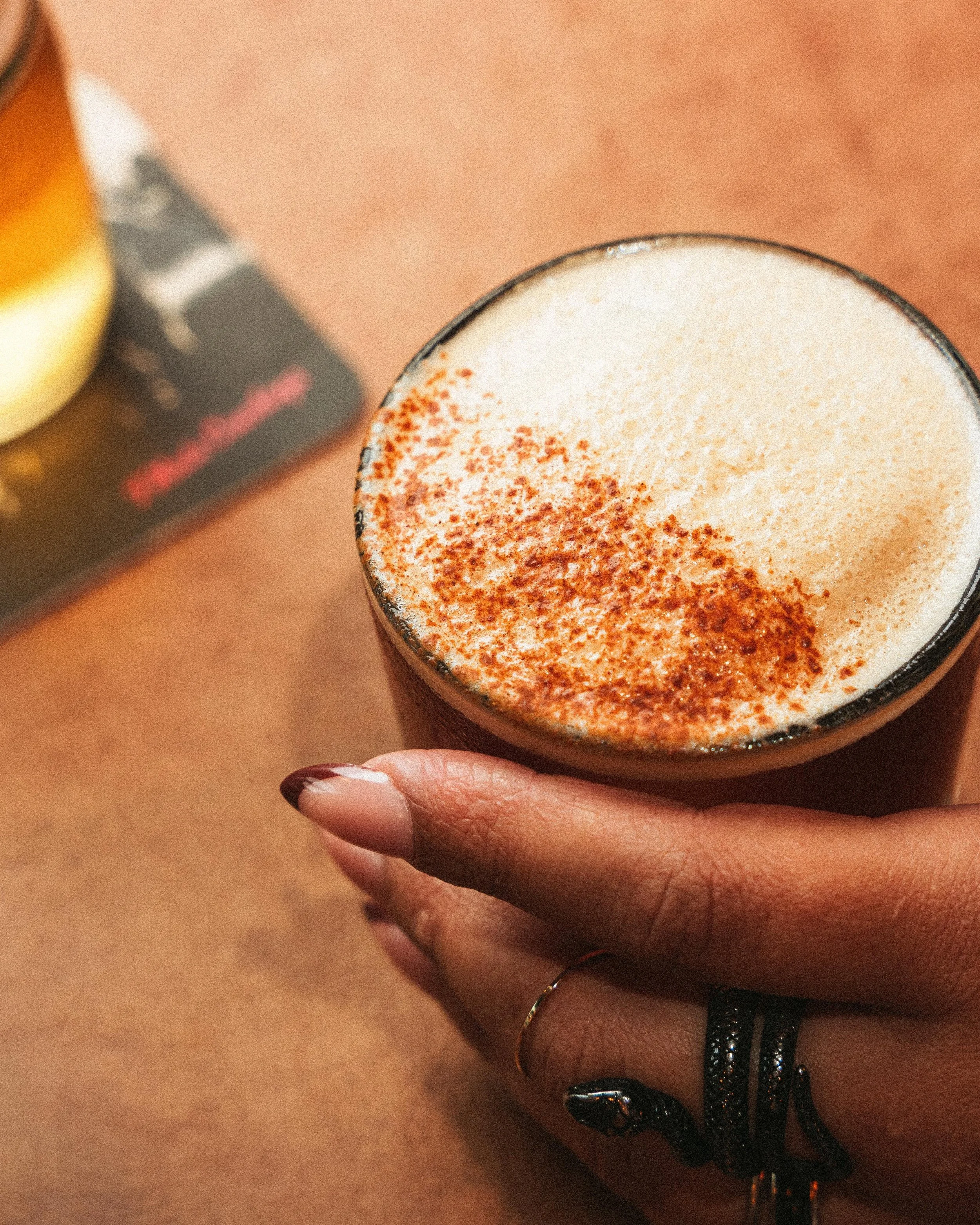burning daylight 🥃

cazadores reposado, licor 43, fresh espresso, cinnamon

doors open at 6p + kitchen open until 10p