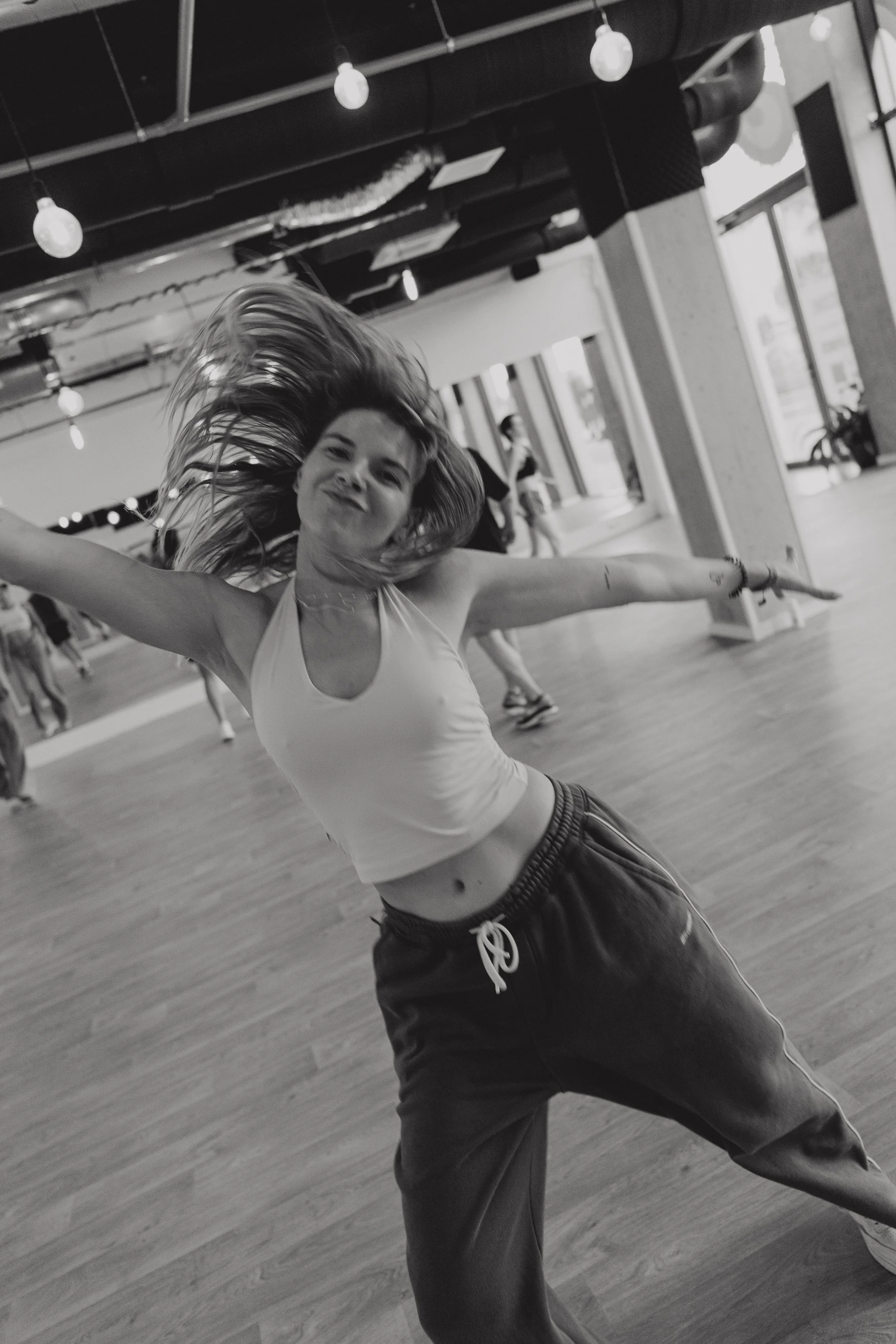JULES - Shuffle Dance Class