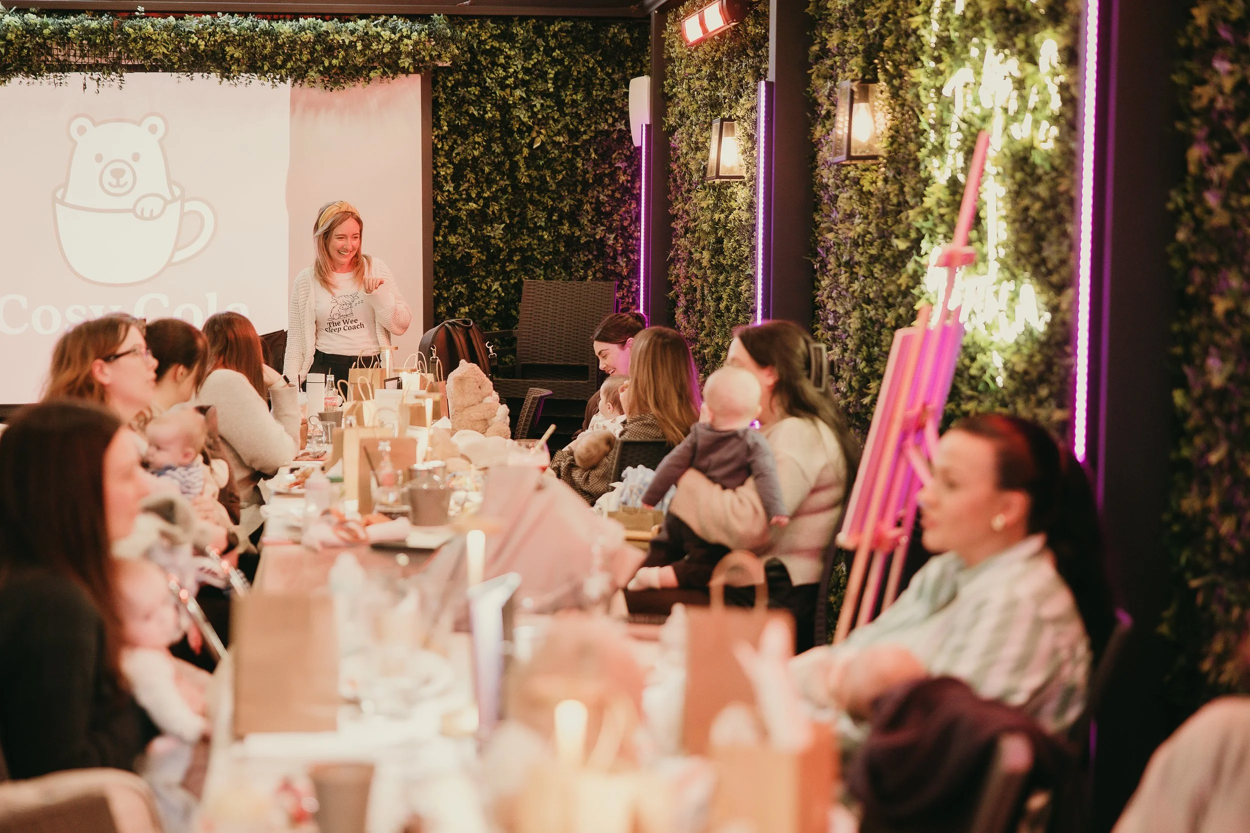 Harriet Beeson Infant and toddler sleep consultant speaking at a Cosy Cole Club mum brunch at Gigi's Italian in Bonnyrigg