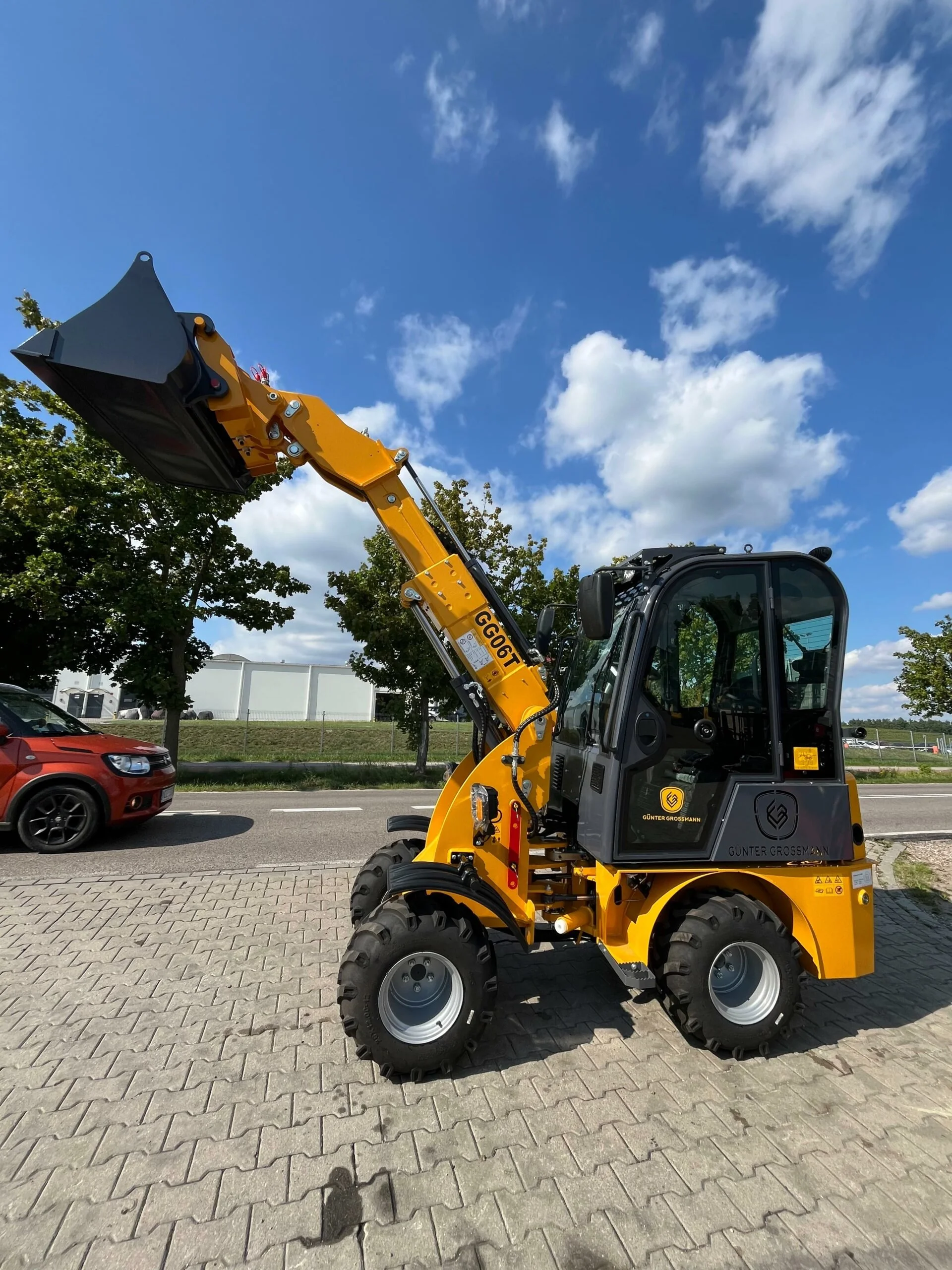 Teleskooplaadur GG06TC