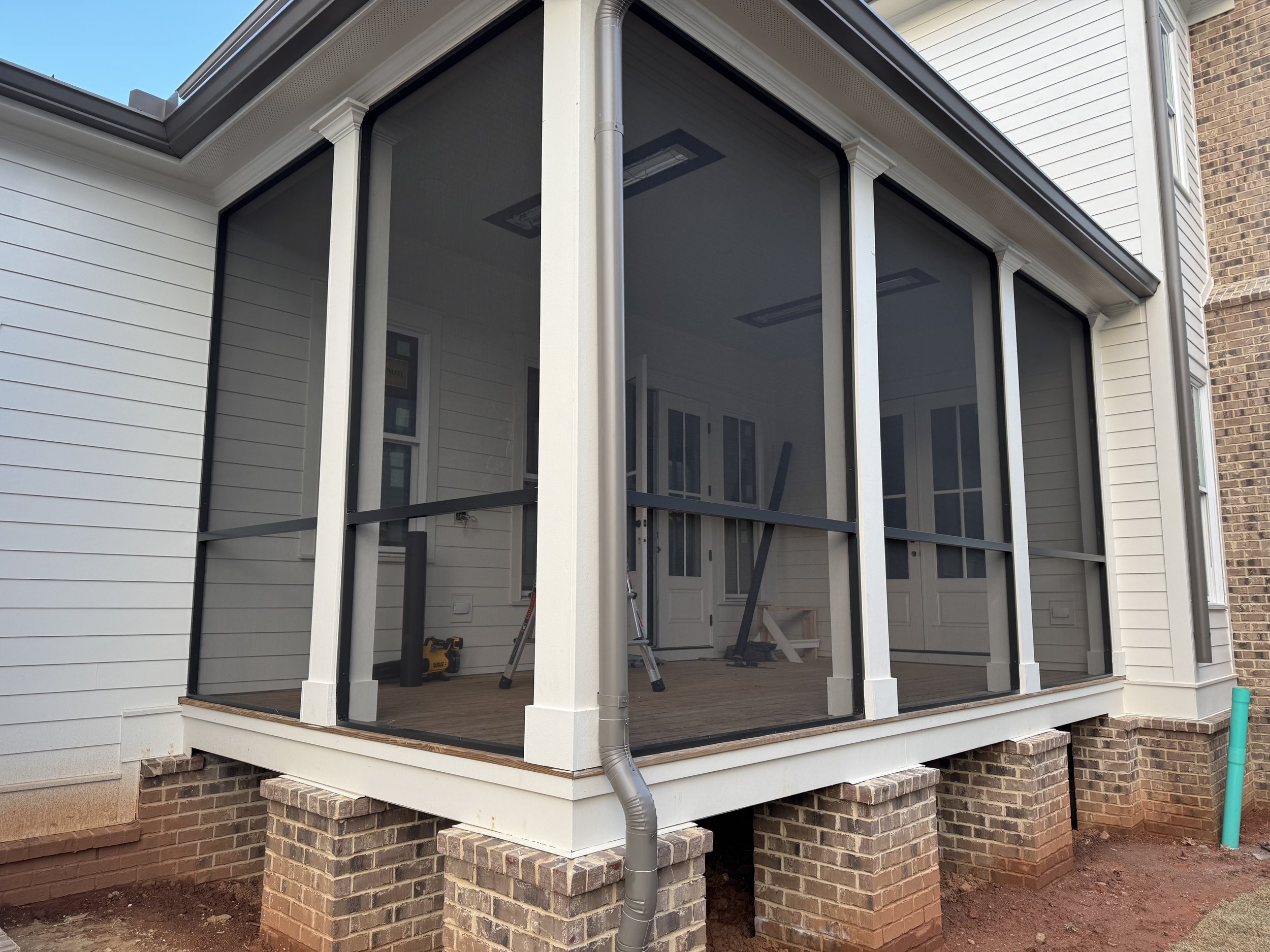 Porch-2.jpg