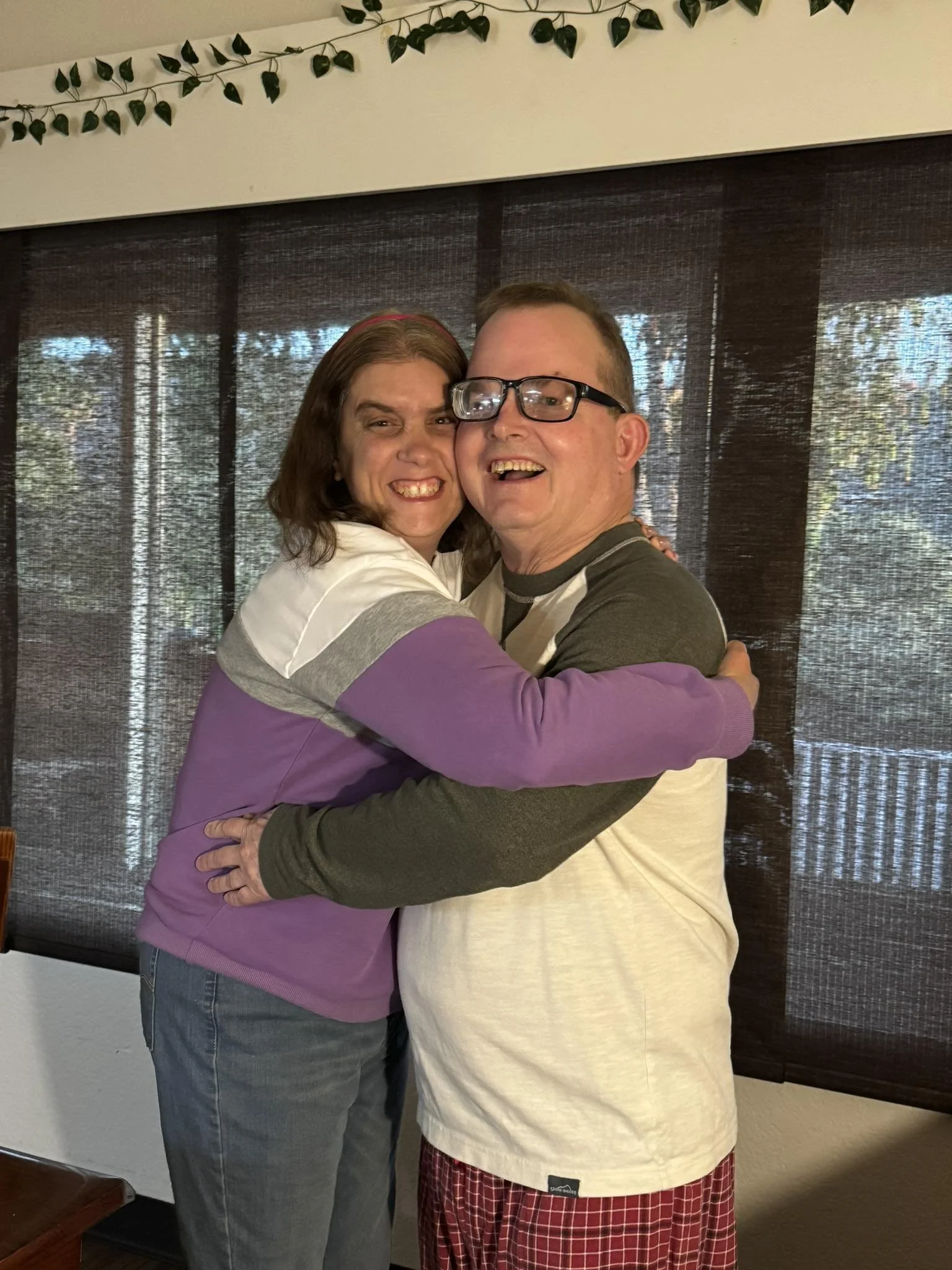 Man and woman with I/DD