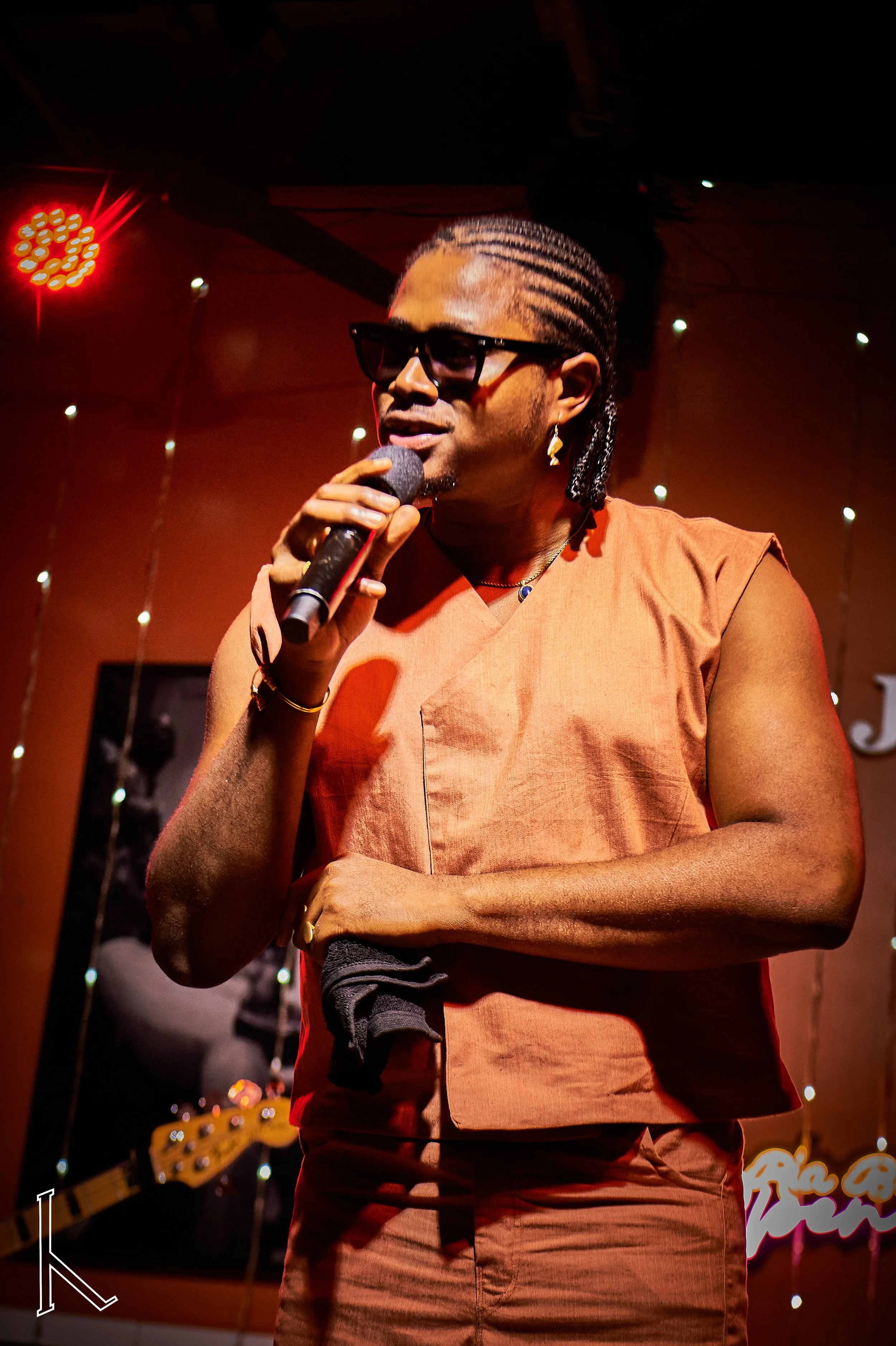 Dwin, The Stoic.
Photos taken by Sz3sc (Six), June 26th 2025 at Ria Boss Open Mic (Accra, Ghana)