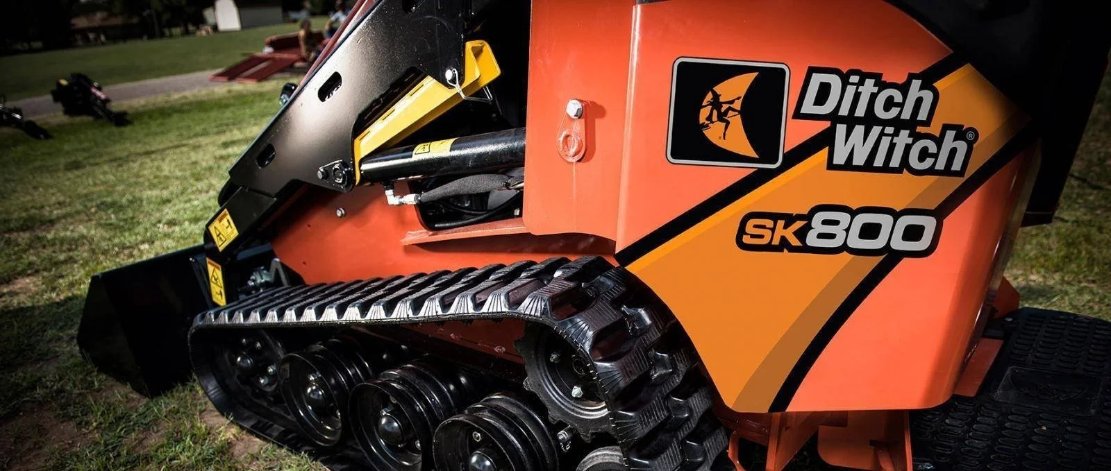 Best Price Ditch Witch SK800 Dingo Rentals in the Midlands — Track Rentals