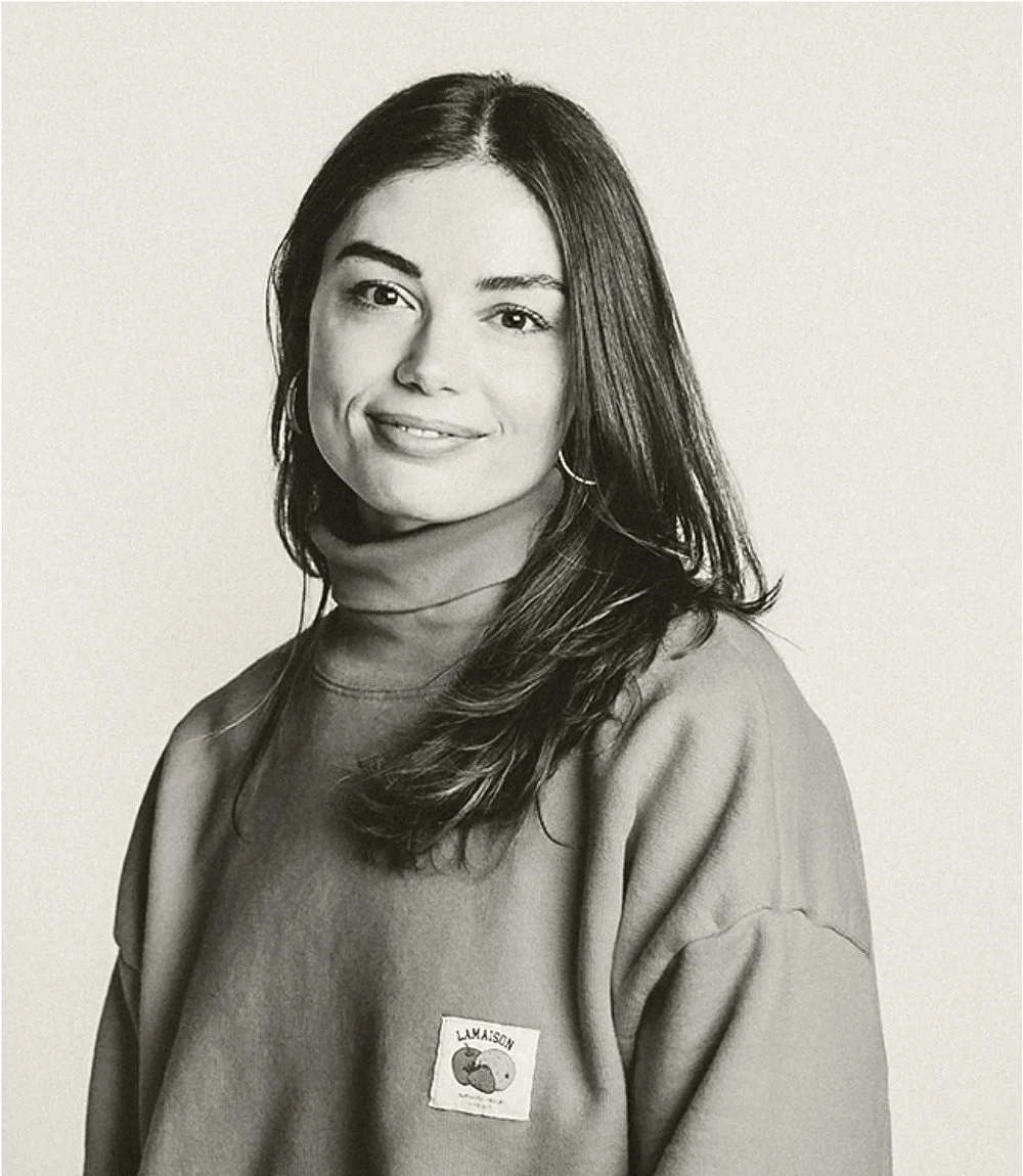 Darcy Walker — Creative Director specializing in brand story and copywriting.