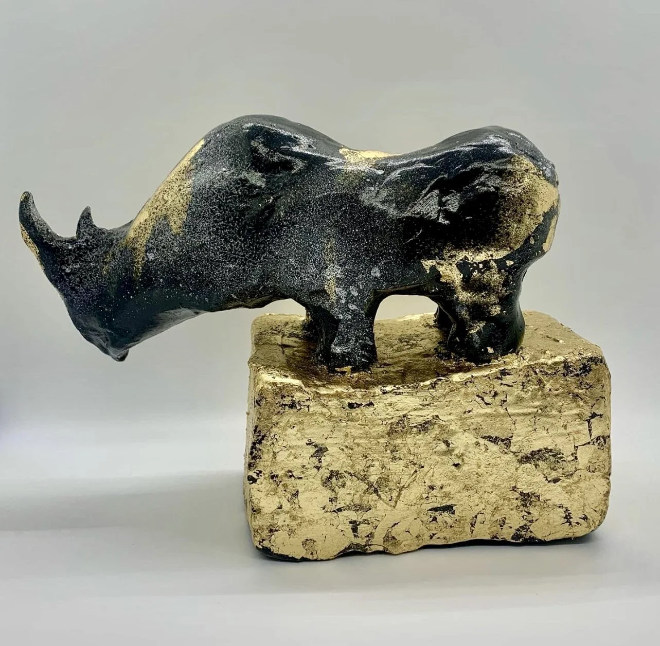 rhino-sculpture-artist-paul-zepeda.jpg