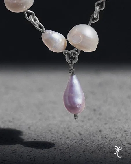 pearl detail of Impulsive necklace by bellisgirl x miguel.jpg
