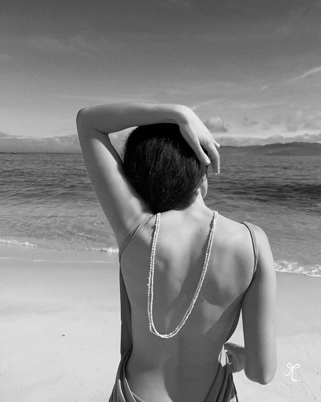 back live model of Overthinker Necklace by bellisgirl x miguel .JPG