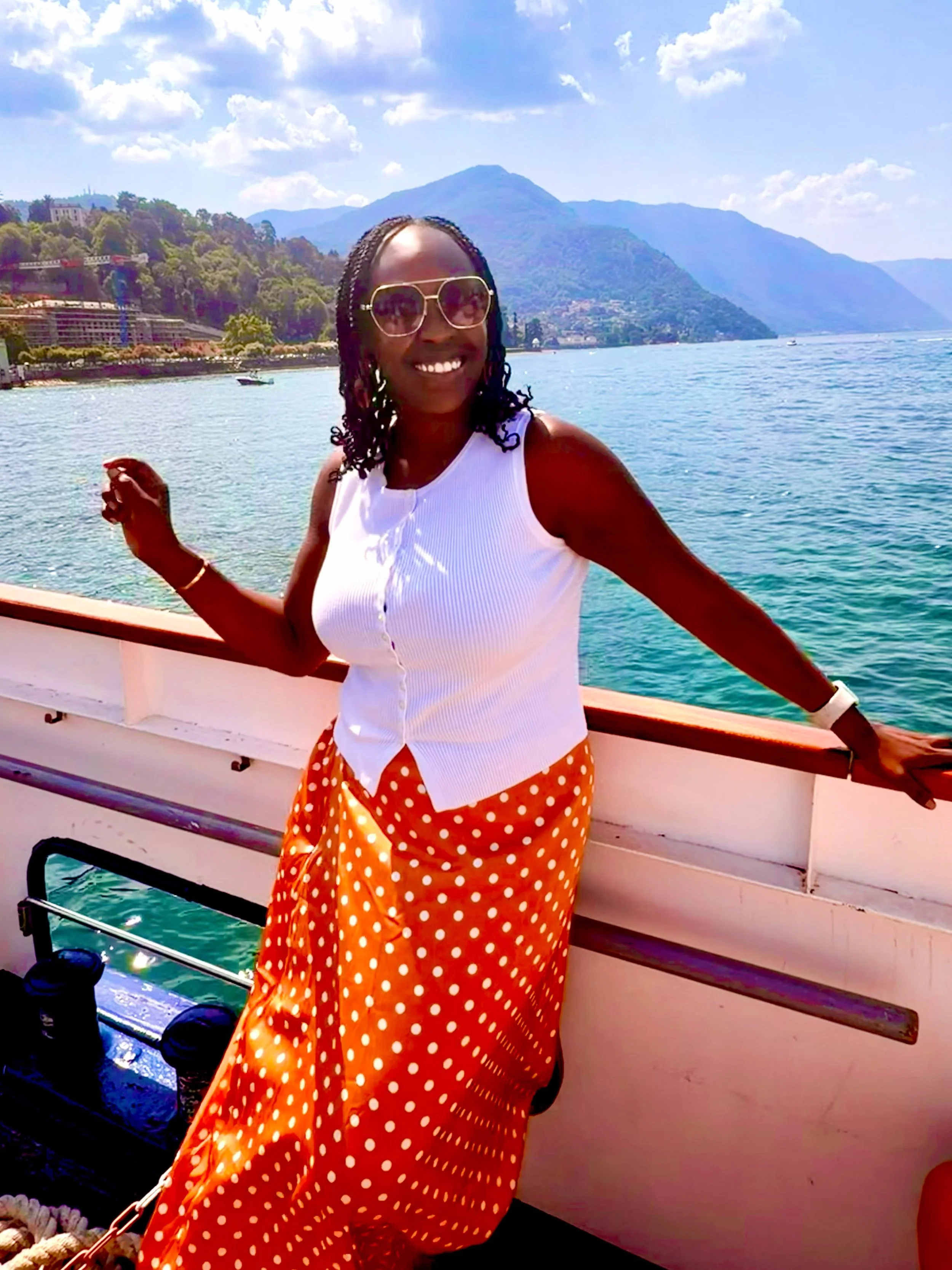 Lake Como, what a beauty!!! Some views from Varenna and Bellagio, Italy! #lakecomo #italy #selfcarematters