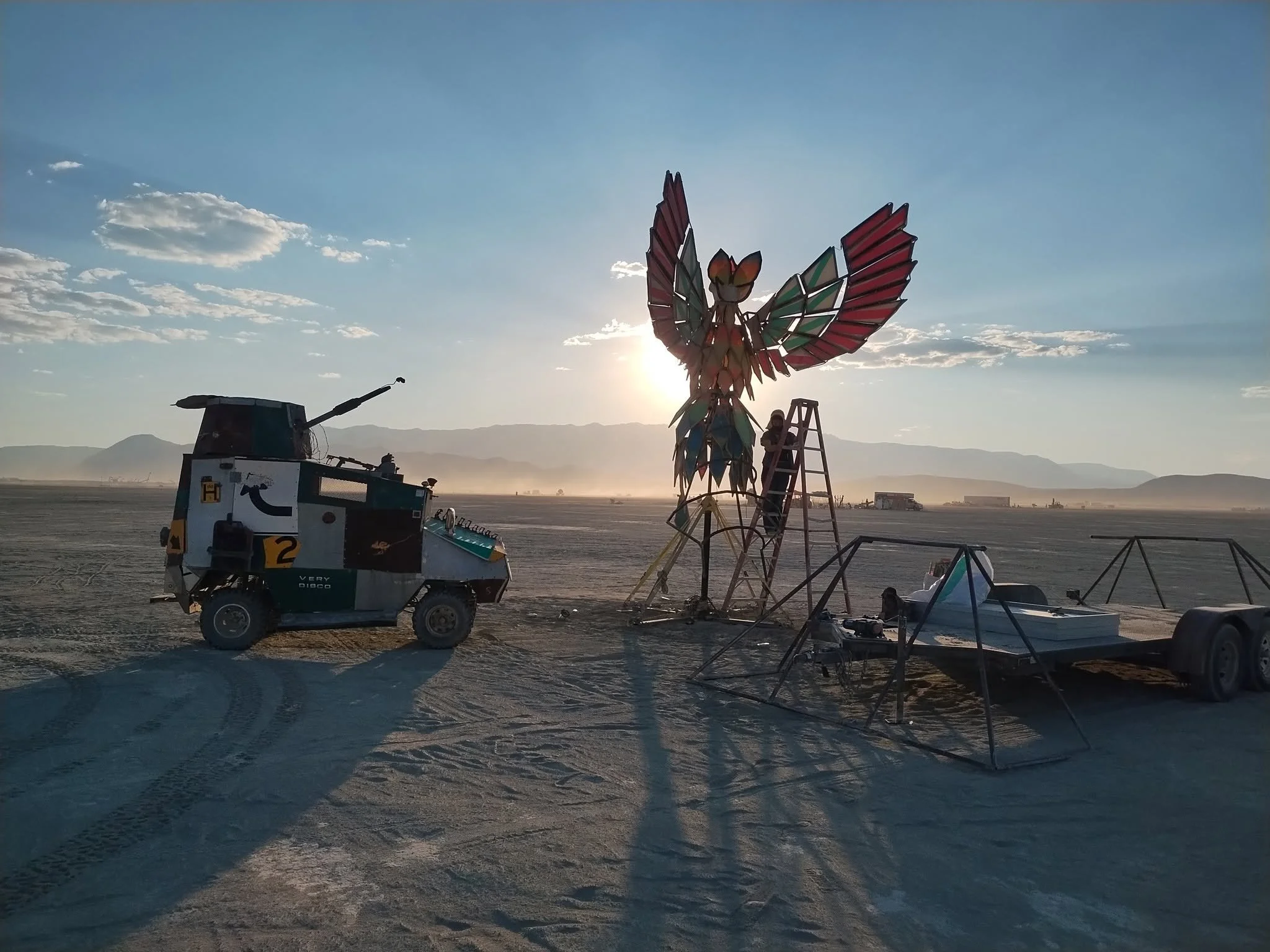 Construction_Inikadowa_BurningMan2025.jpg