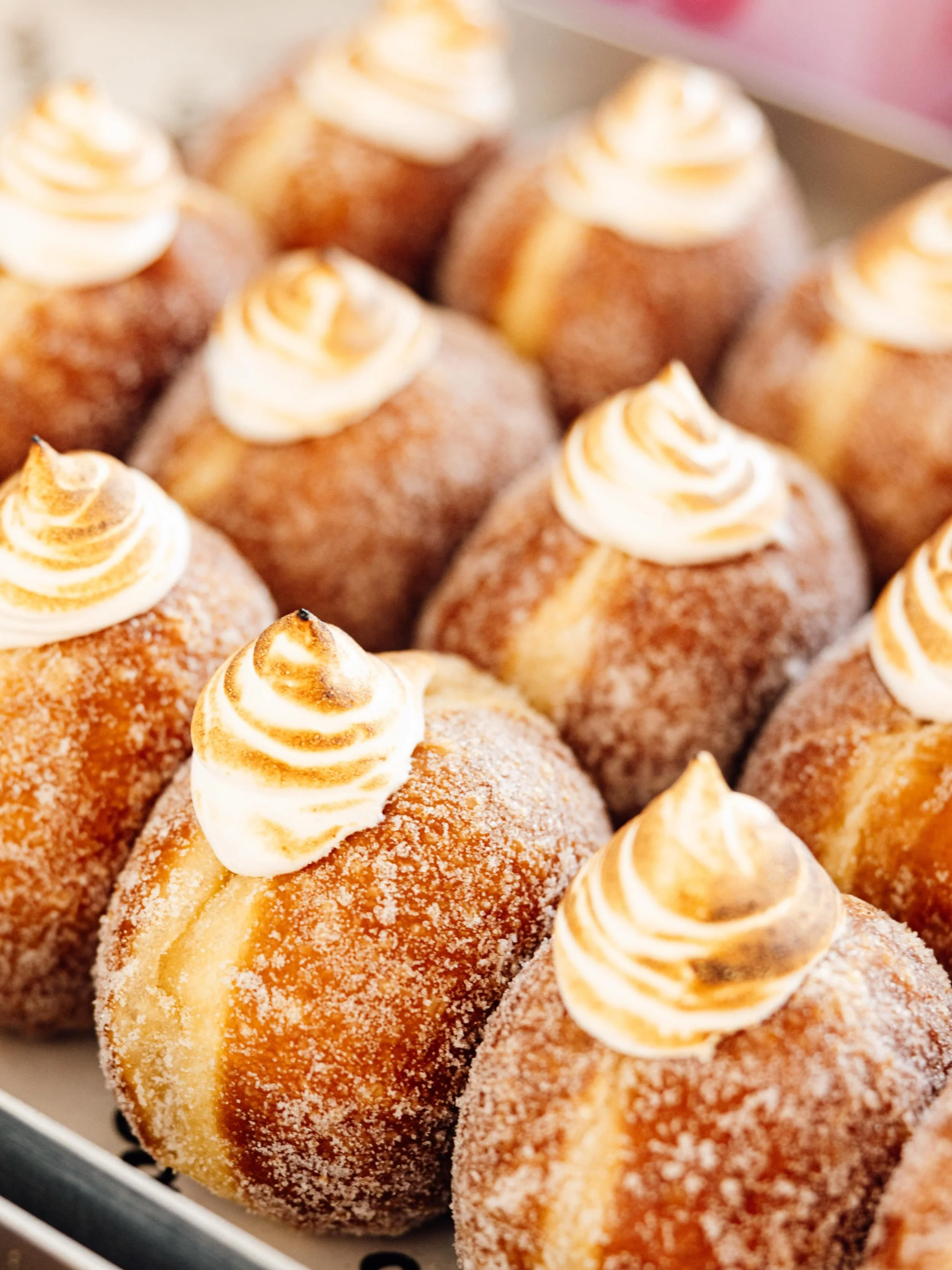 Lemon Meringue or Lemon Drizzle? Or both? Both, right?

As we use lemon zest in our dough we&rsquo;ve always got a load of 🍋🍋🍋🍋🍋🍋🍋🍋 around, and these two beauties are the delicious result of that. 

When life gives you lemons, fuck lemonade, 