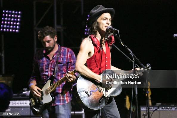 gettyimages-454761336-594x594.jpg