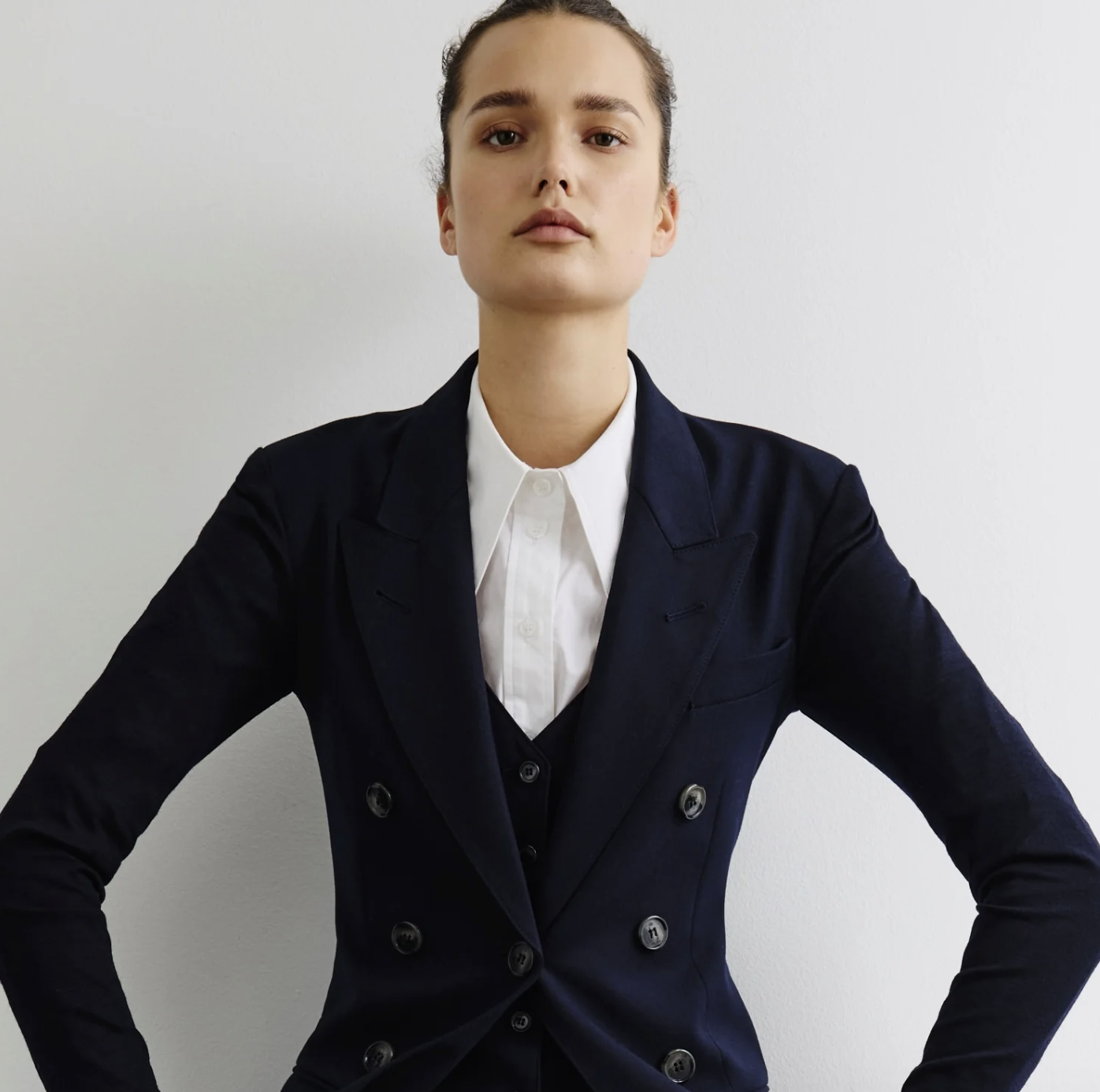 GET THE LOOK: ON SET WITH SMYTHE PRE-FALL