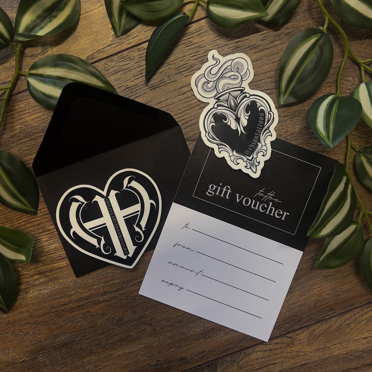 ✨GIFT VOUCHERS✨
You can now purchase vouchers on my website, link is in my bio! Send me a message in advance if you want one for an amount different than those listed 💖
Vouchers will be posted out first class within 1-2 days of purchase, but can als