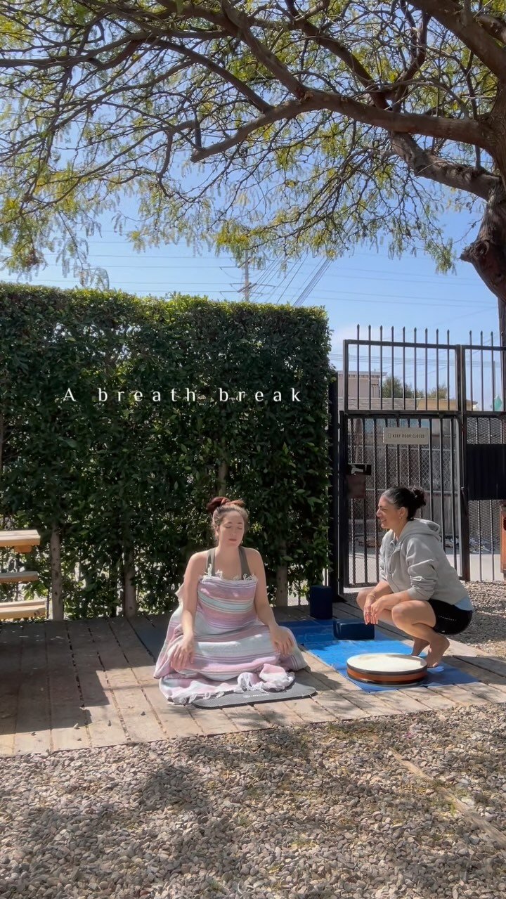 Give yourself a moment to restore, refresh, and recharge with a breath break β¨
The stress and pressure we feel throughout the work day can feel very different even in just a few minutes of slowing down your breath.
Prioritize yourself with a paus