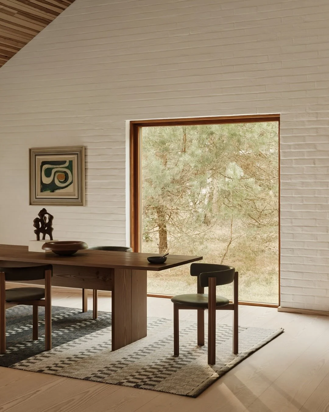 A grounding color palette for a beautiful, warm space than a beautiful area rug from @kasthall that can be tailored to the environment it inhabits. Currently admiring the timeless presence of Poetry&mdash;a woven chenille and boucl&eacute; rug in pur