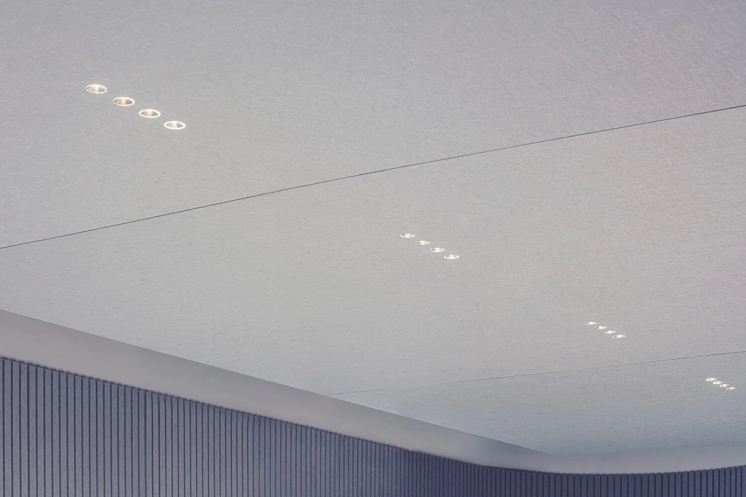 Impact-Acoustic-Akustiklampe-Focus-01.jpg