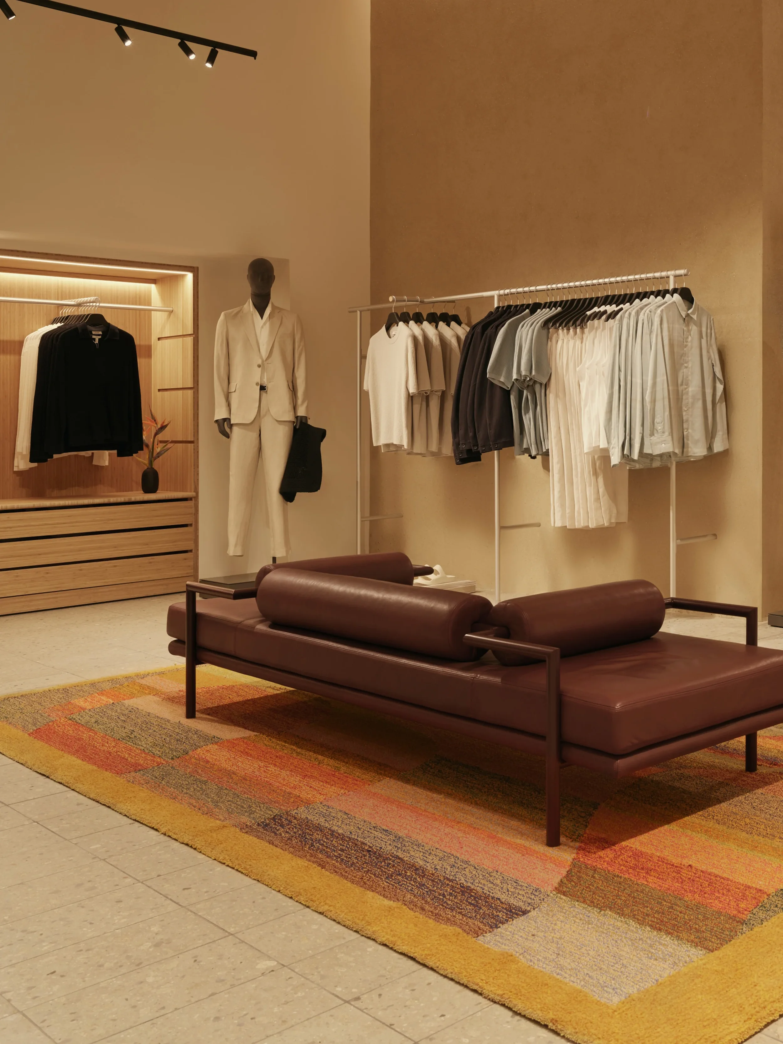 Retail_COS_Mexico_2_5385cae5-6cca-44ce-98aa-f60792decb99.webp