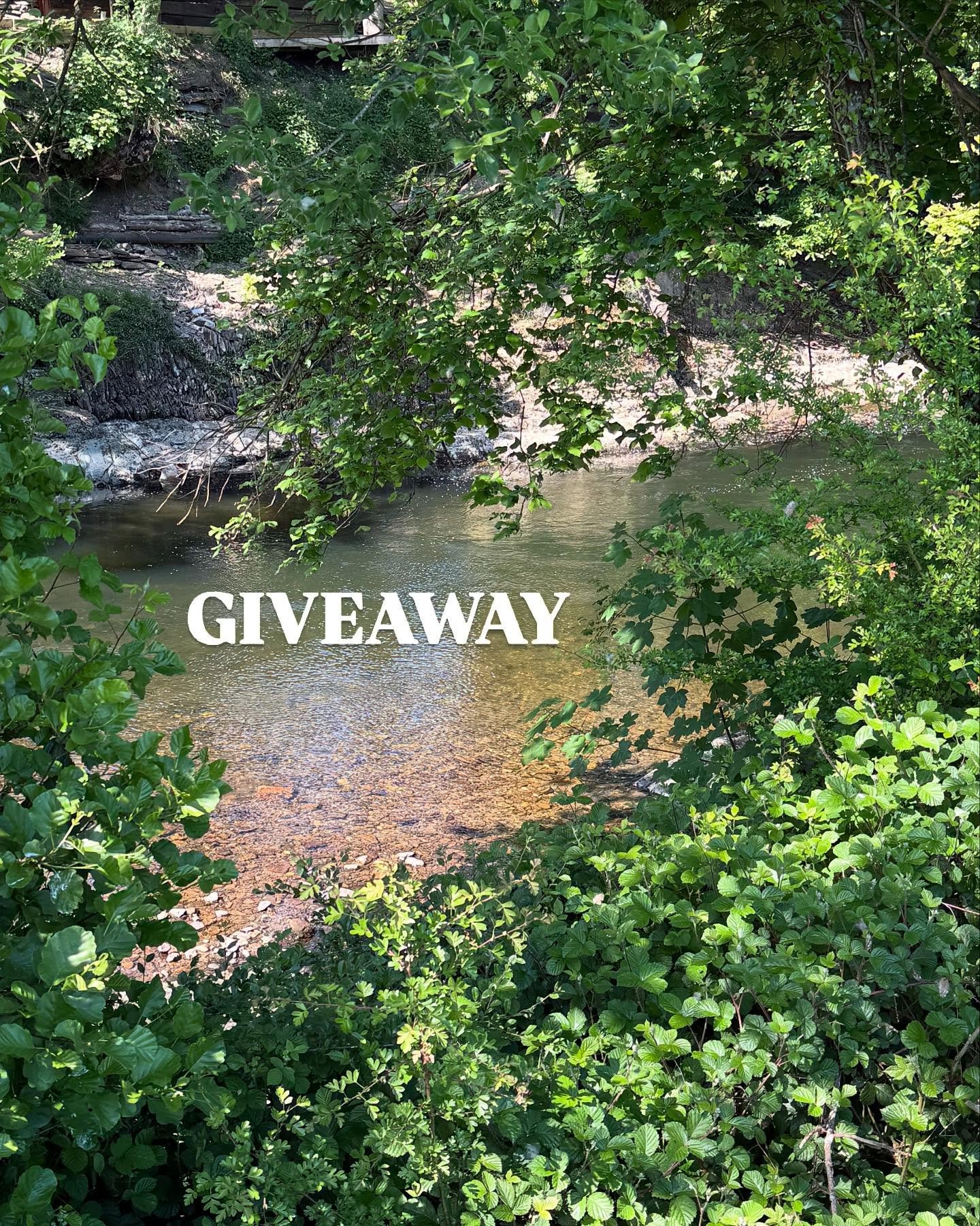 π₯IT’S A GIVEAWAY!π₯
One lucky winner gets the chance to take 4 friends to our new sauna at this absolutely looovely spot by the River Teifi ποΈ
-
π³LIKE, SHARE + TAG 4 FRIENDS IN THE COMMENTS
-
We have the sauna, plunge pools, river and lake