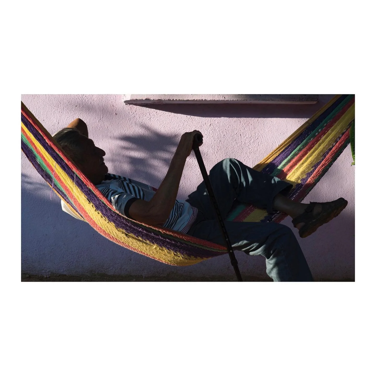 📍El Quemado, Guerrro
📷 A7sii + Rokinon CineDS 35mm
.
.
.
.
.
.
.
.
#documentary #m&eacute;xico #guerrero #elquemado #hamaca #color #ilce7m2 #sony #digitalcamera #shootdigitallikefilm