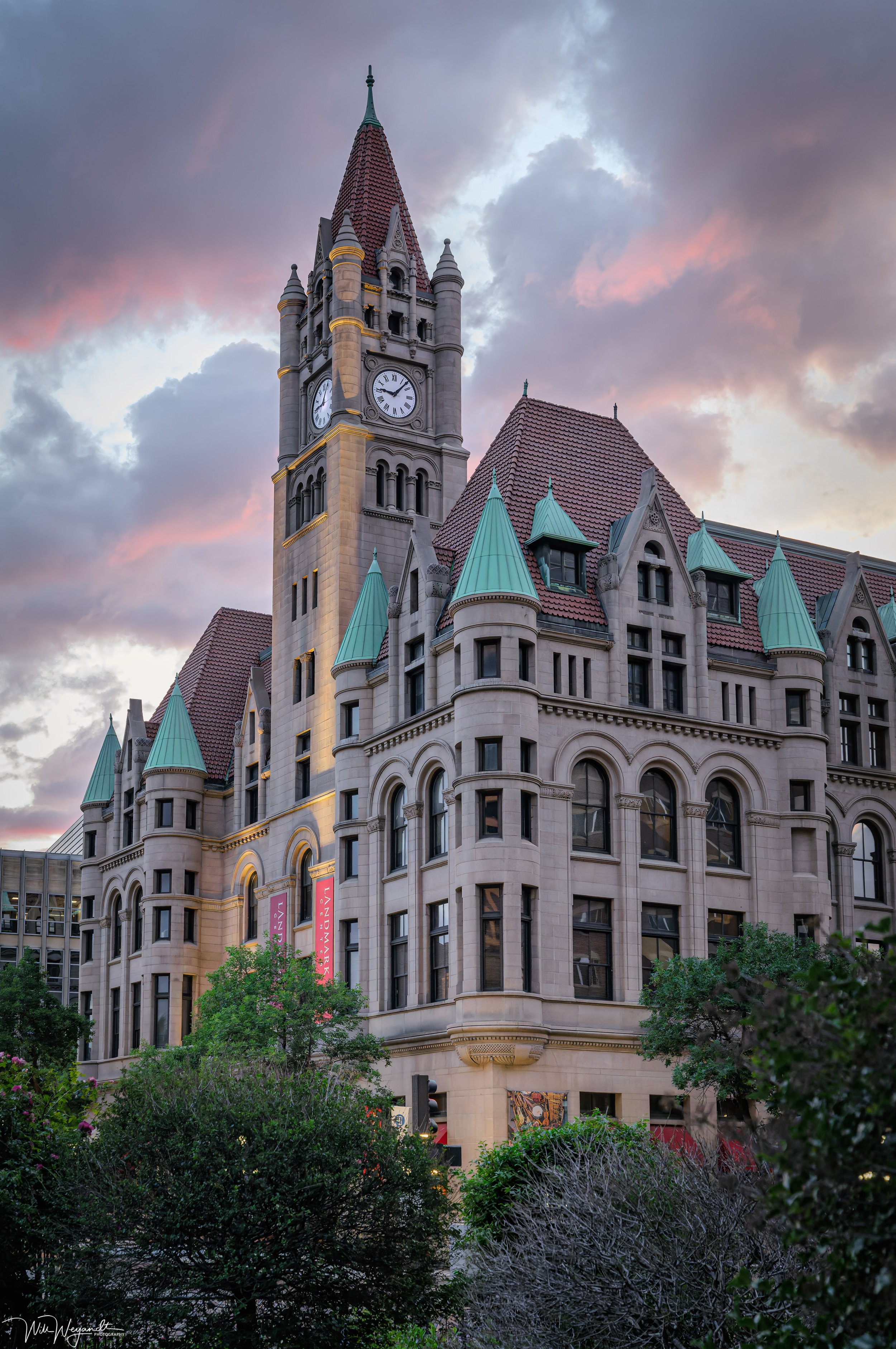 Landmark Center