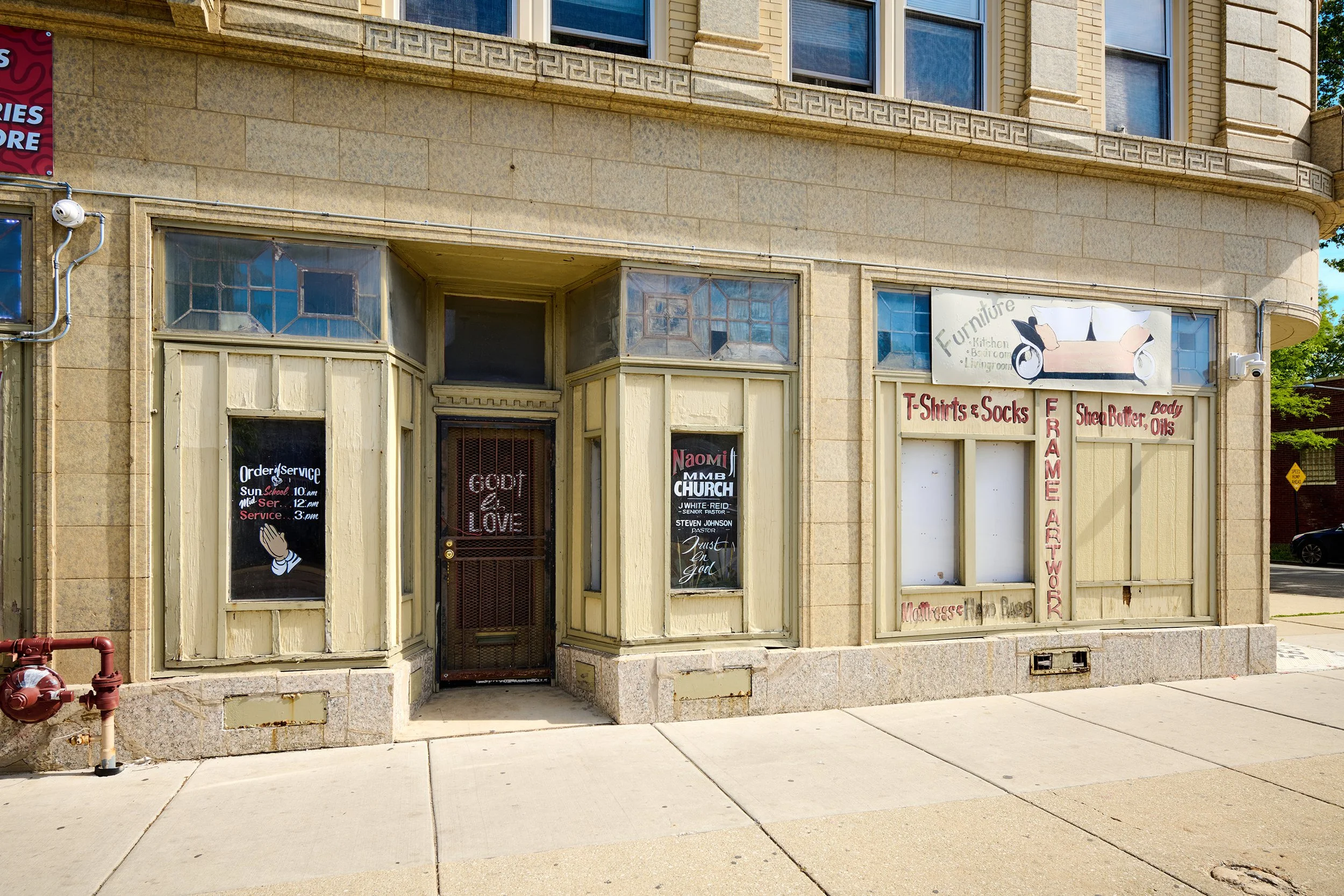 5636 W. Division_Exterior4.jpg