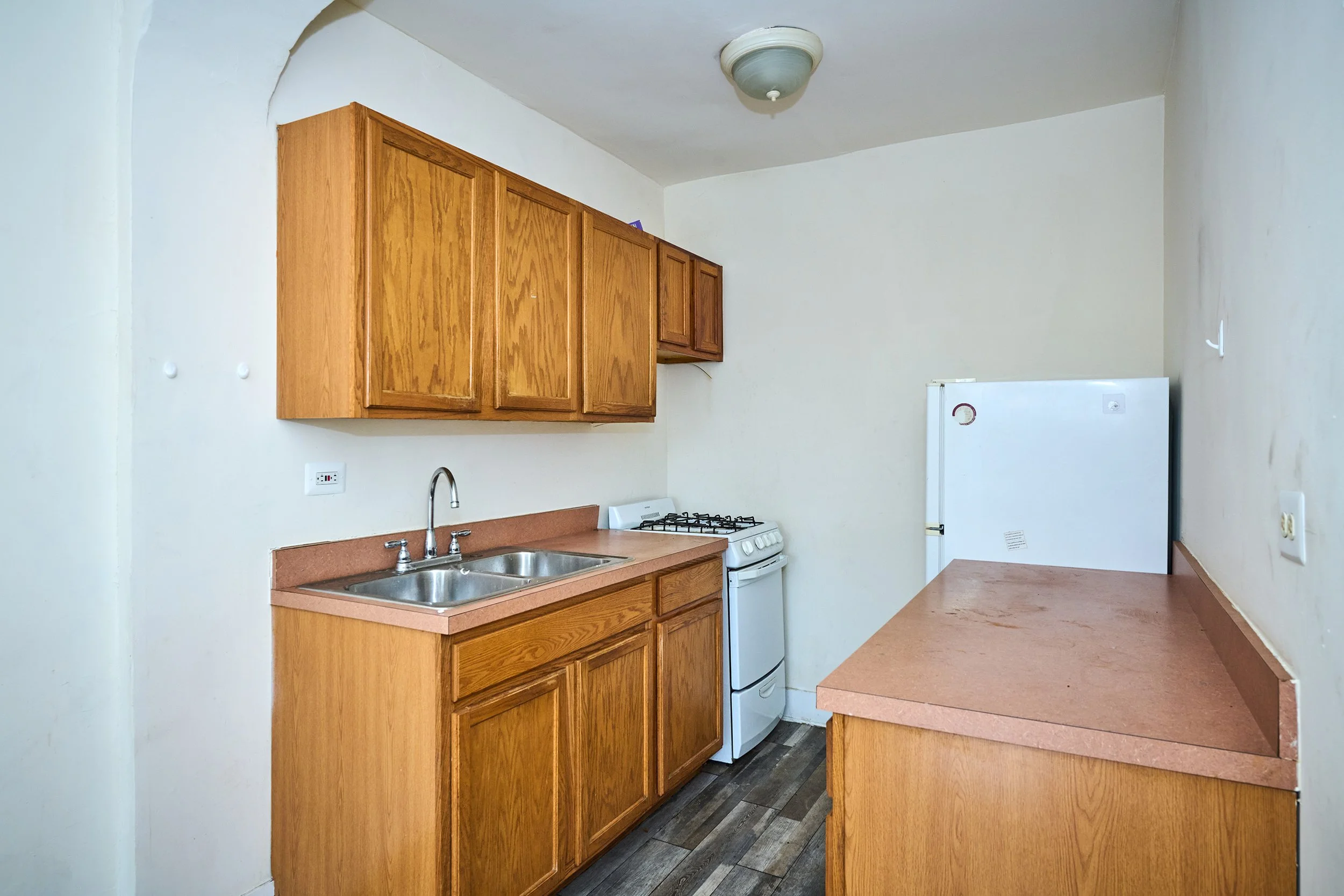 5636 W. Division_Kitchen.jpg