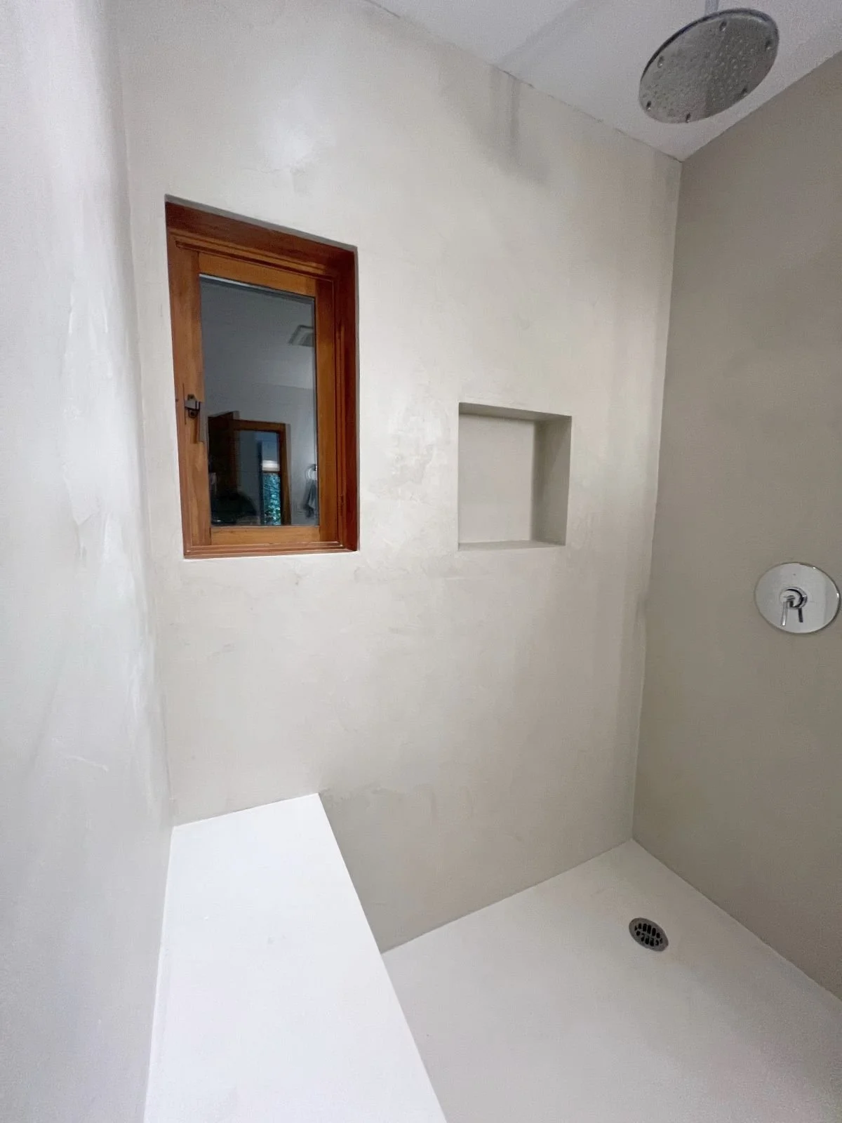 Alabaster Microcement | Shower | Whistler