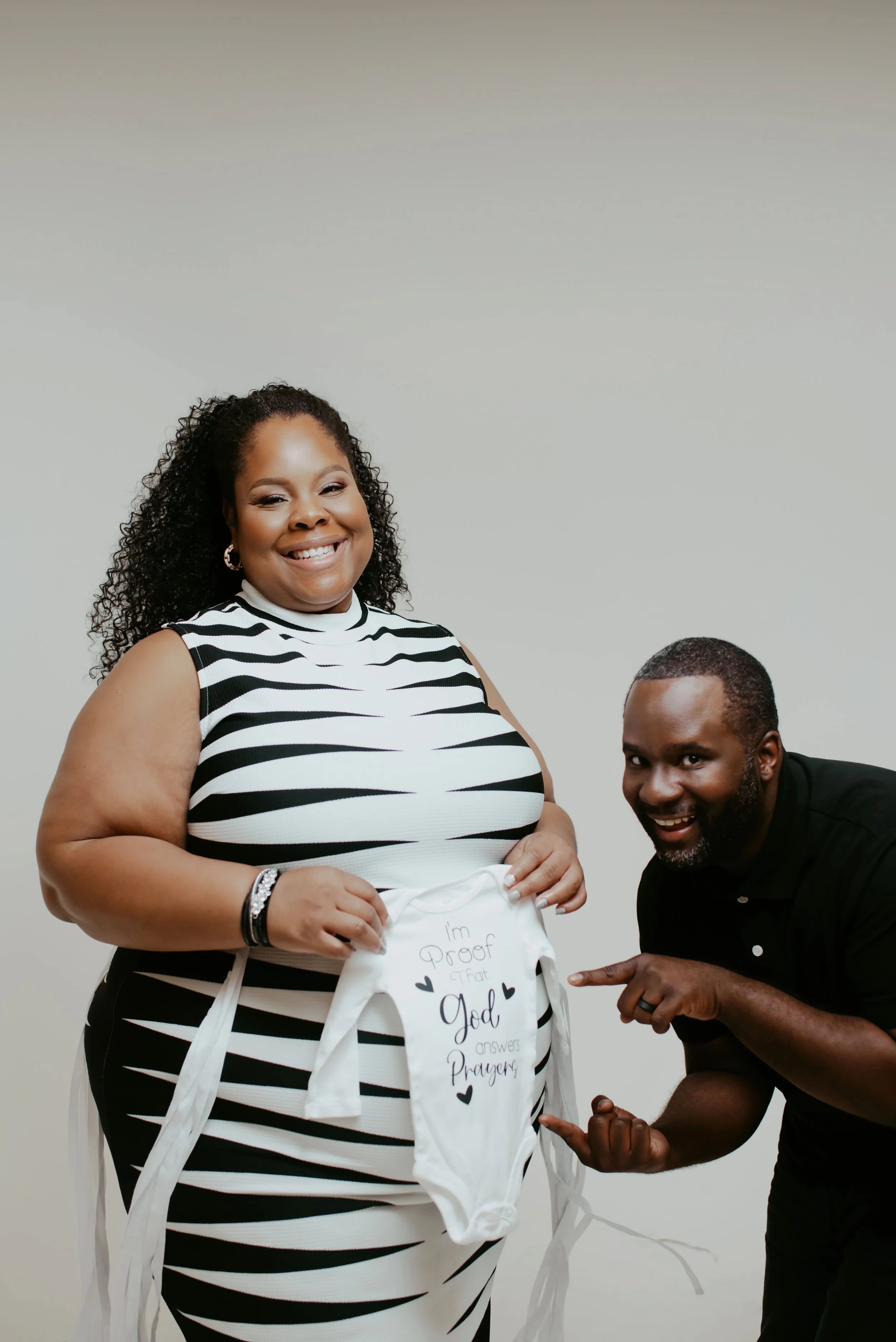 Janaye+Jason.Maternity Shoot.012.jpg