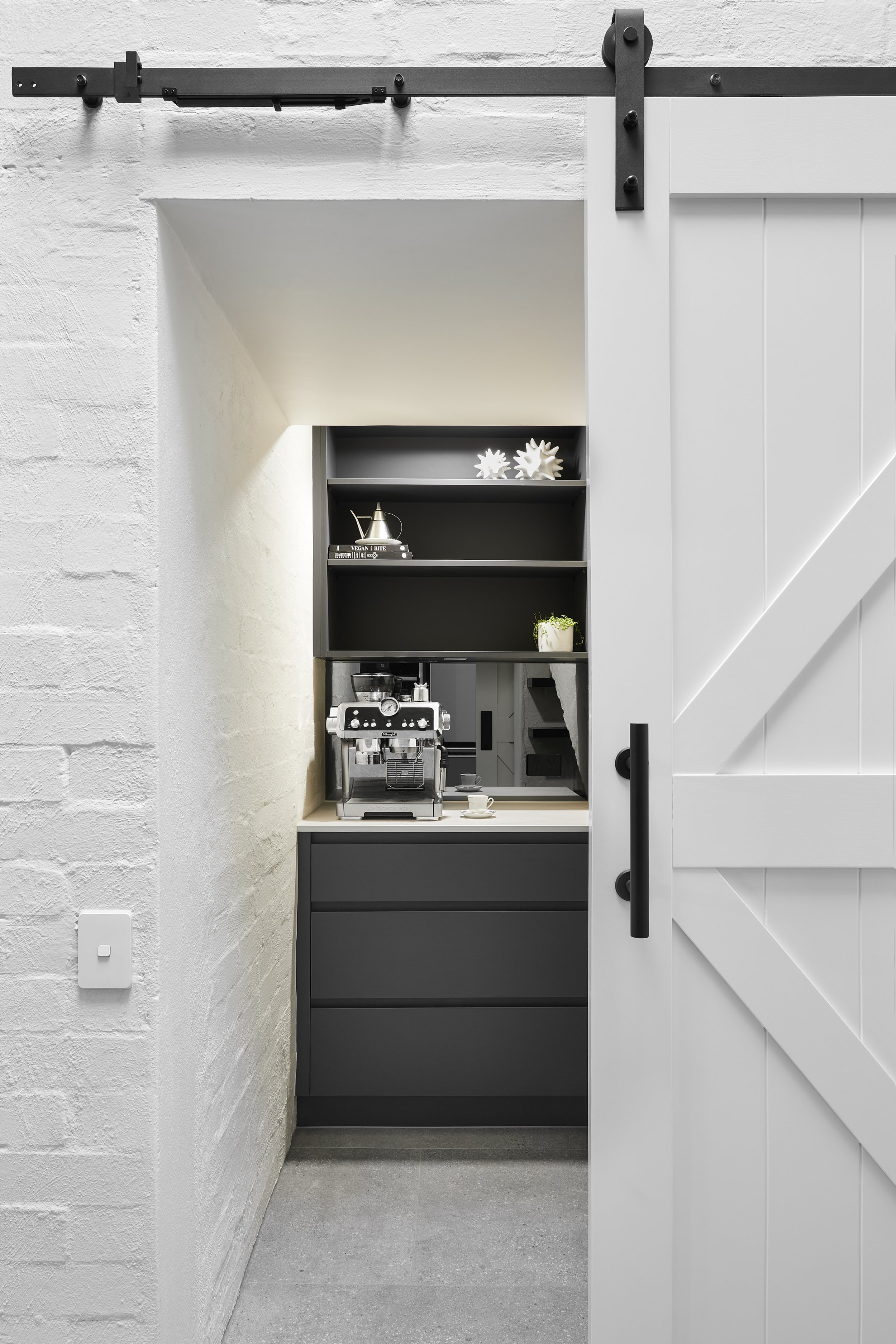 WATTLEHOUSE_PANTRY_CARABEZINTERIORS.jpg