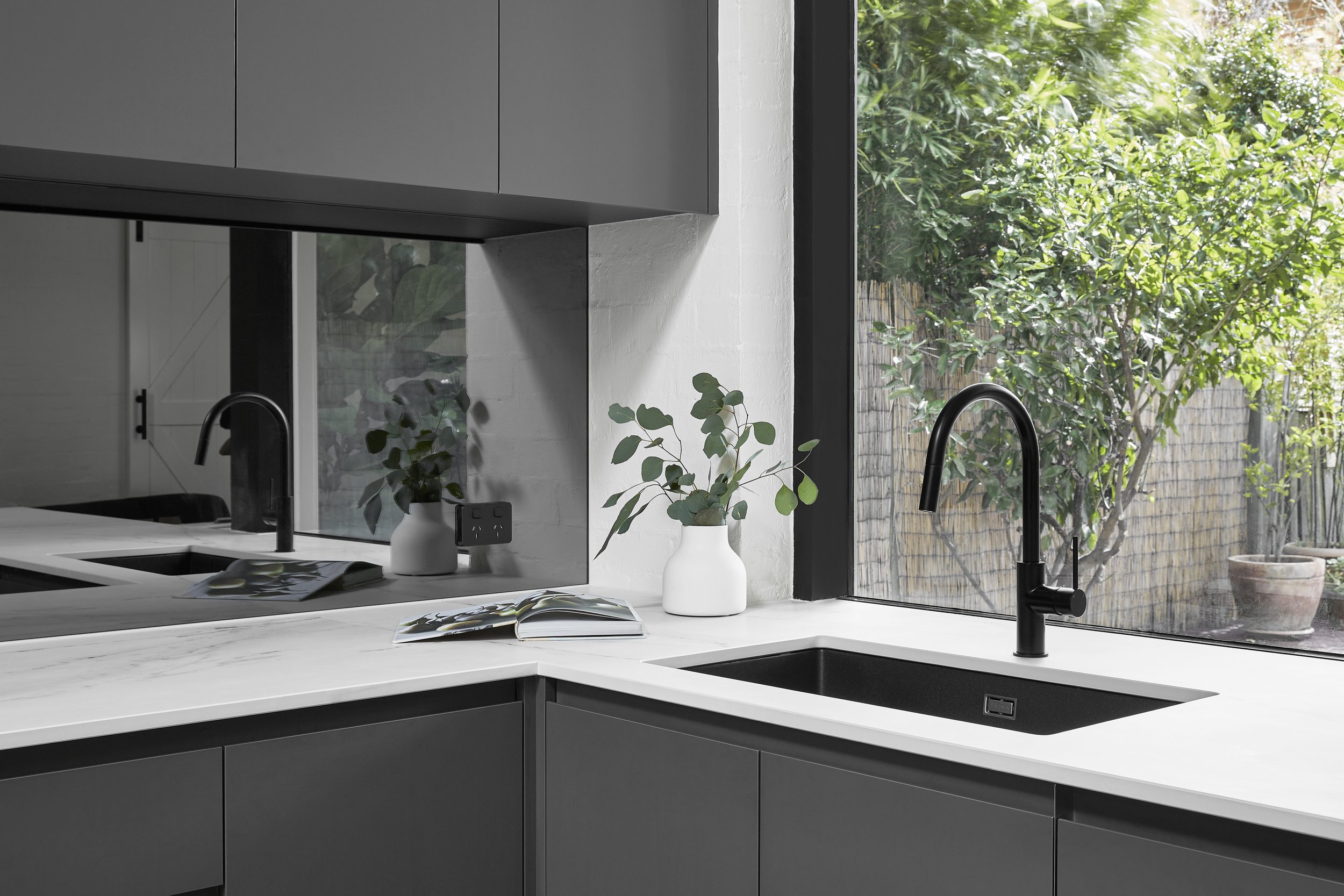 Wattle House - Hawthorn - Black Kitchen - Detail