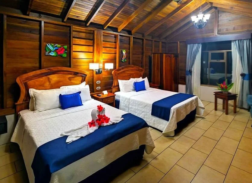 Shared Hotel Campo.jpg