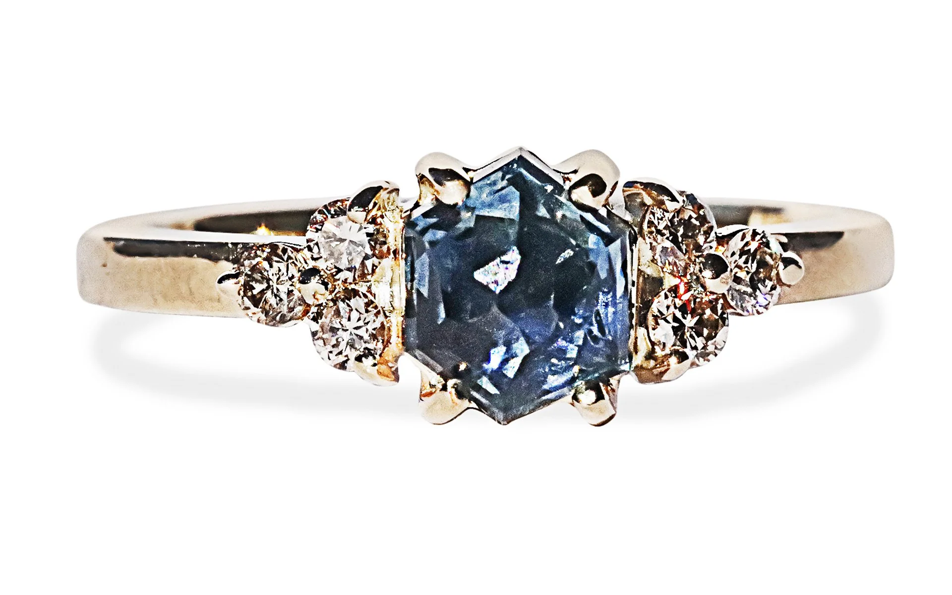 1.45 Carat Starhaven Blue Hand-Cut Montana Sapphire Ring in Yellow Gold