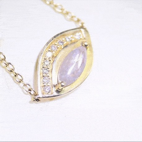 shop-necklaces.gif