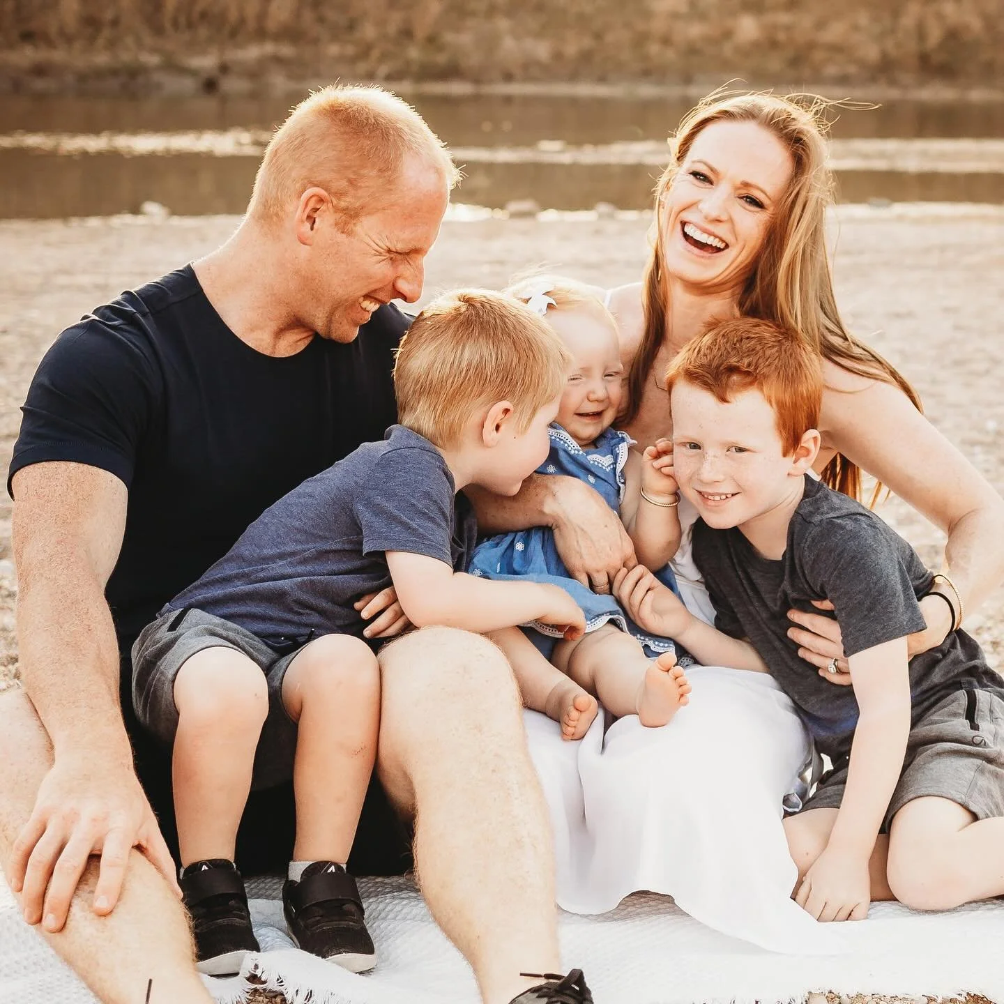Hi friends 👋 I&rsquo;m Jenna - wife, mama to 3 wild + wonderful ginger kiddos, and lover of this simple, beautiful country life we get to live out here on our 10-acre farm in Central Texas 🐓🐾🐝 It&rsquo;s messy and beautiful and I wouldn&rsquo;t t