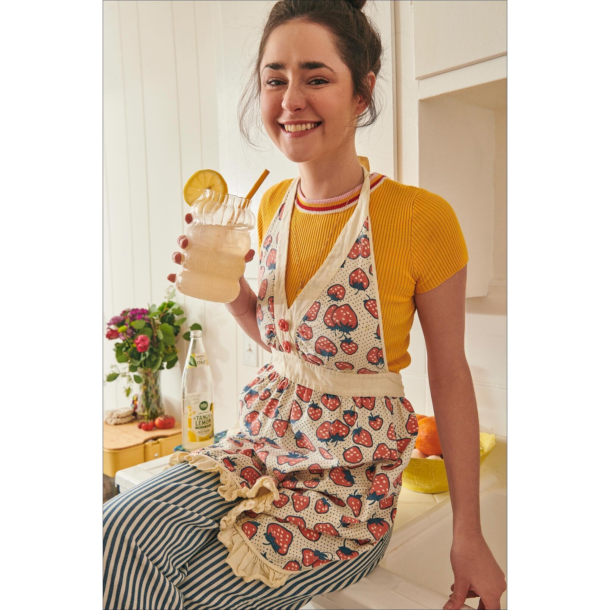 Refreshing style with @ashleywicka and, of course, little miss Willie Bean.  #anthro #anthrohome #lemonade #cooking #fashionphotography #lifestylephotography