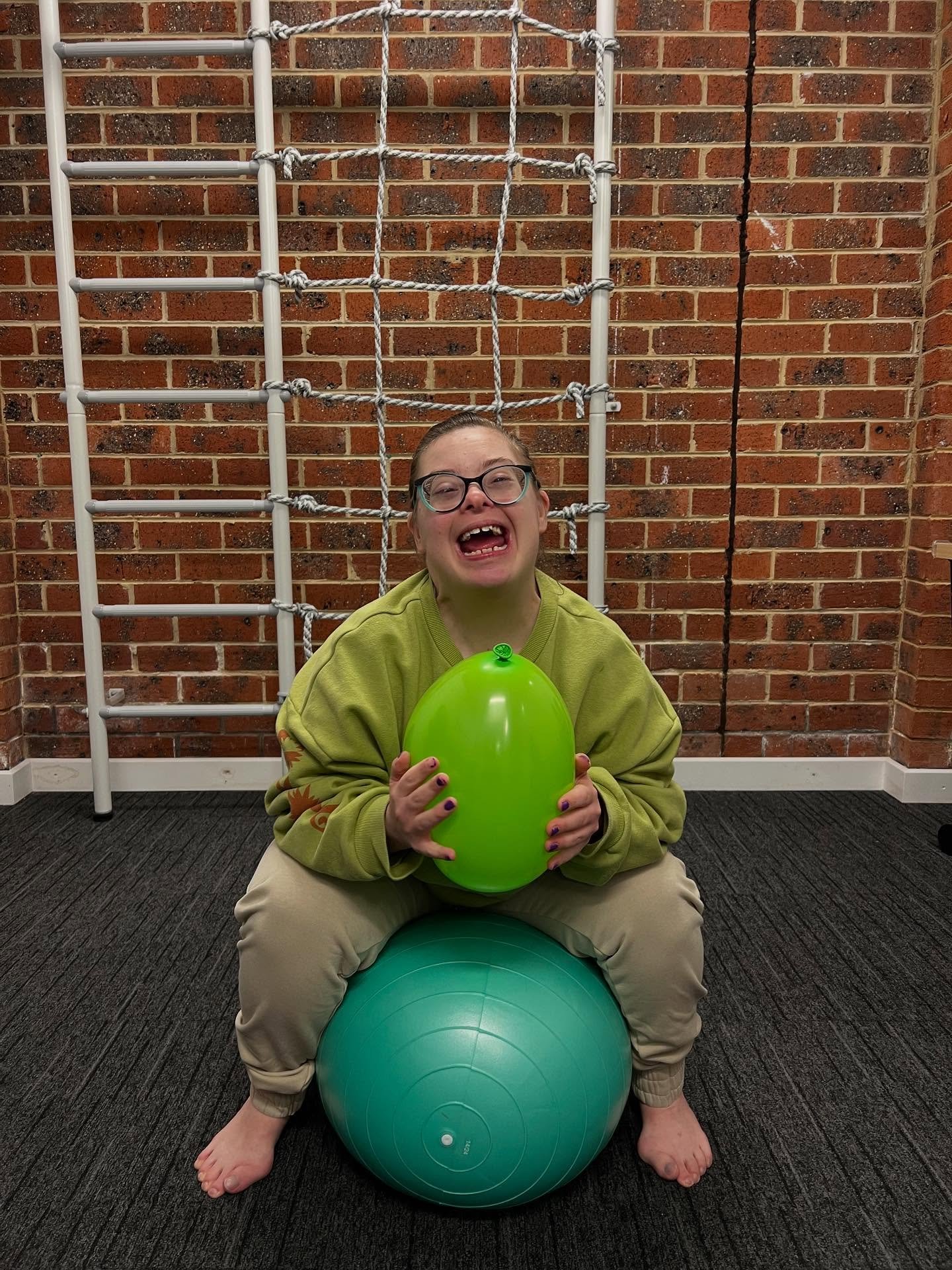 All smiles and matching the Succeed green today! 😀✅💚

#physiotherapy #NDISphysio