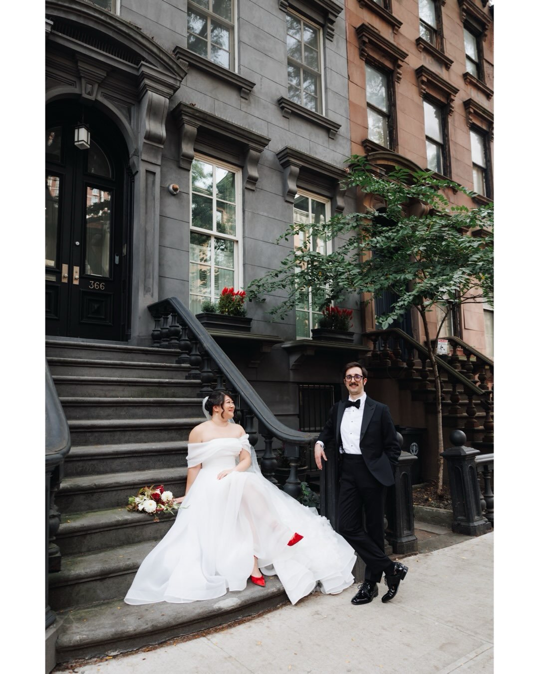 Every time I'm in an editing hole, I fall behind on sharing work because I'm so excited to get the gallery to my couple. As I'm finishing up a big wedding that i cannot wait to share, here are a few favorites of Nicole &amp; Evan last fall at The Ace