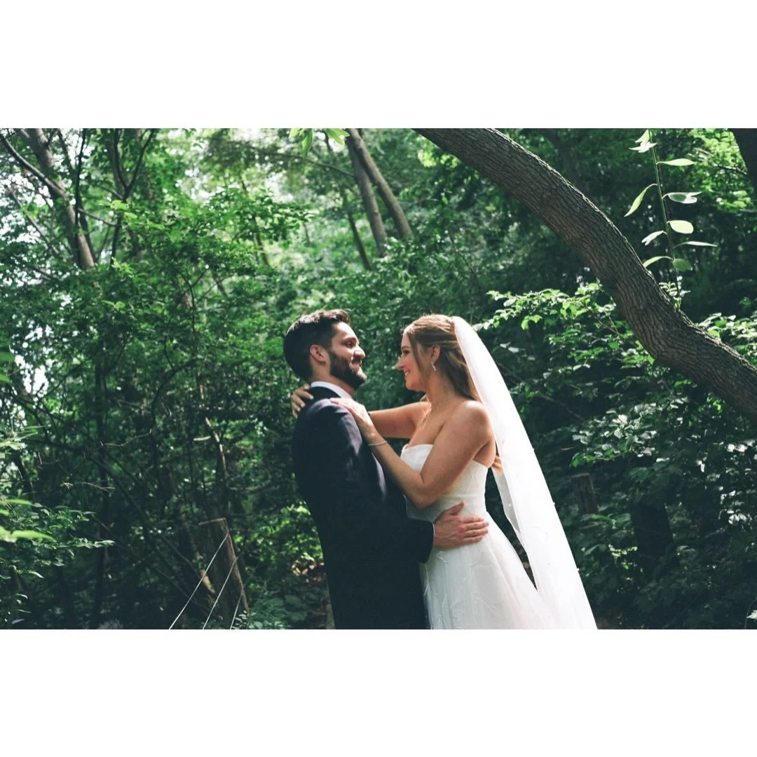 🍃Kaitlyn &amp; Jake at Celestine this past June, running around Brooklyn Bridge Park full of smiles and giggles on film.

Venue @celestinebklyn 
Coordination @pixienpetalevents 
Video @jamesliufilms 
Florals @hanatonyc 
DJ @marcushodj 
Cake @ladybir